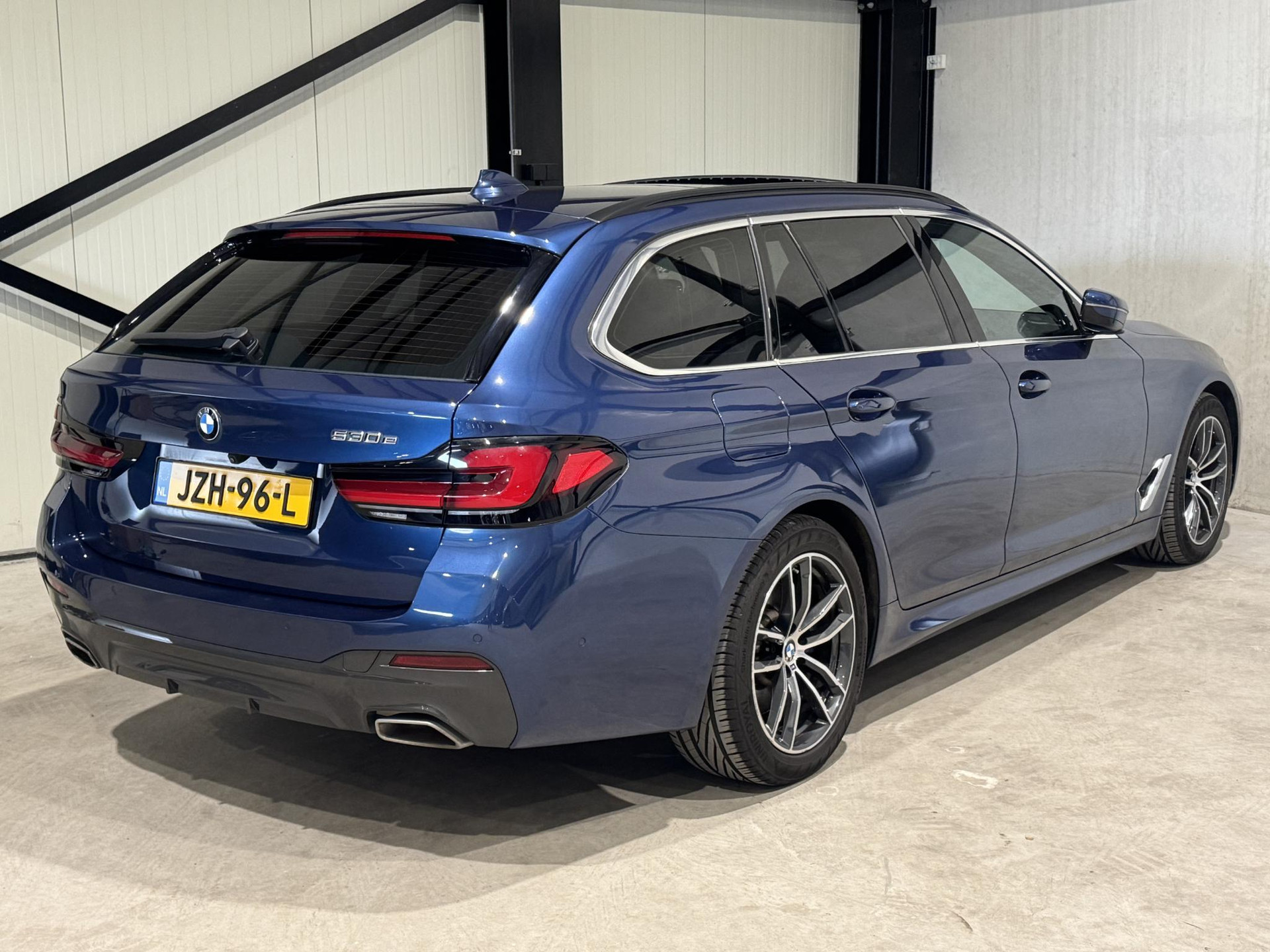 BMW 5 Serie Touring 530e M-Sport JZH96L