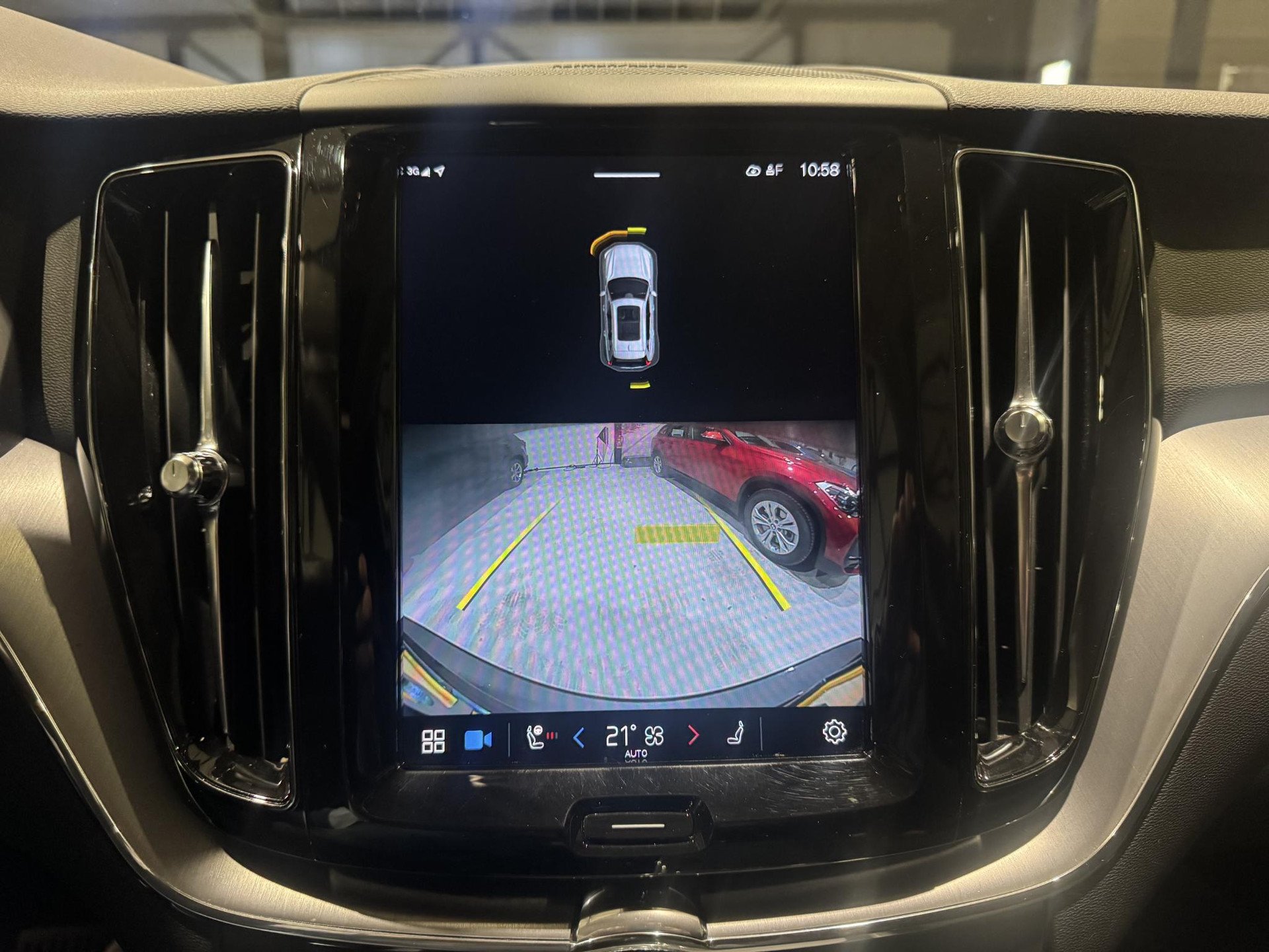 Volvo XC60 2.0 Recharge T6 AWD Inscription Expr. JZV92F