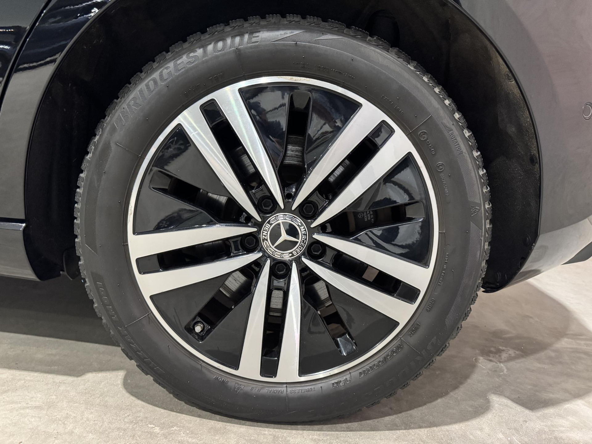 Mercedes-Benz A-Klasse 250 e Business KDF38N