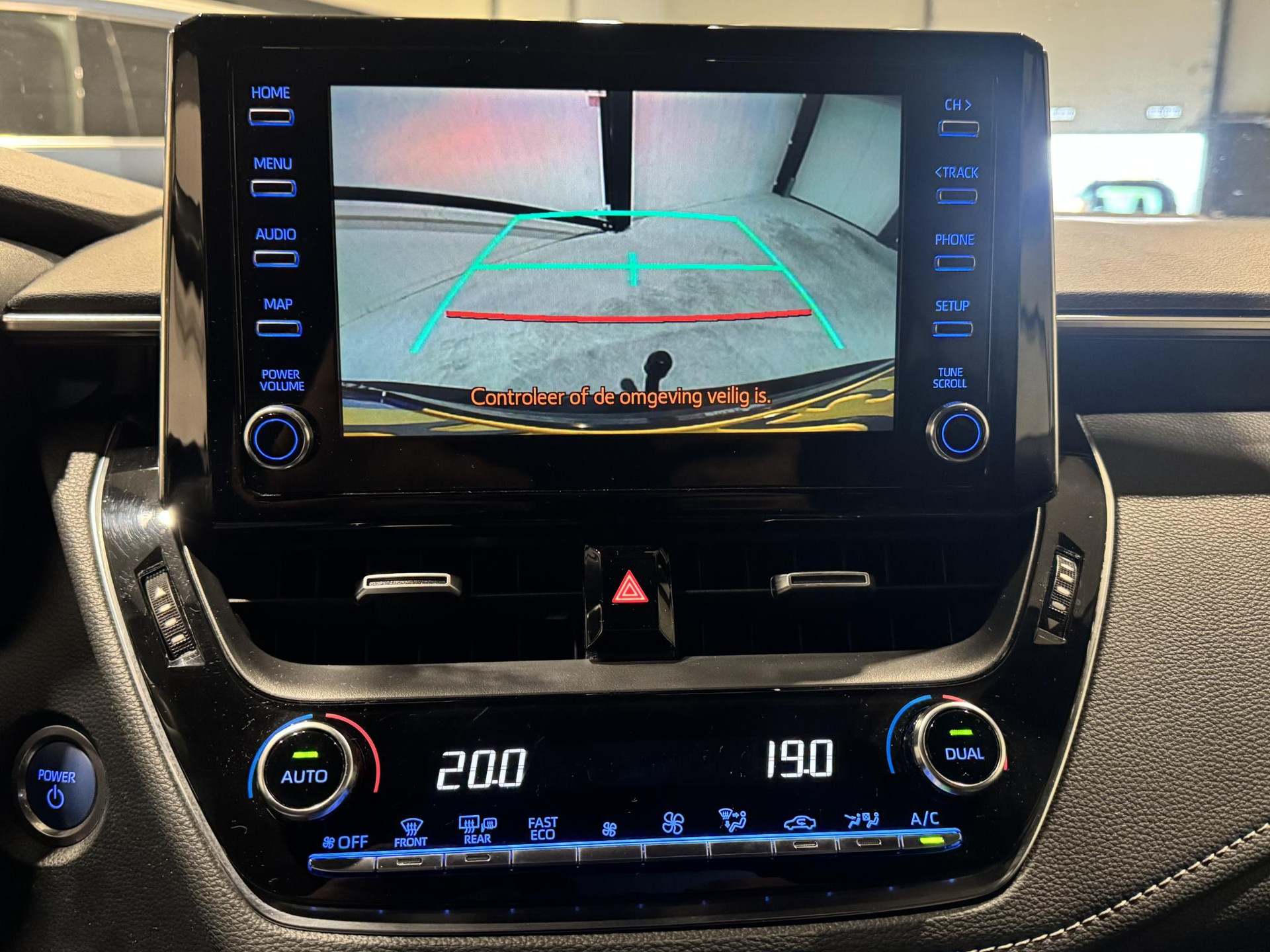 Toyota Corolla Touring Sports 1.8 Hybrid Business K723LT