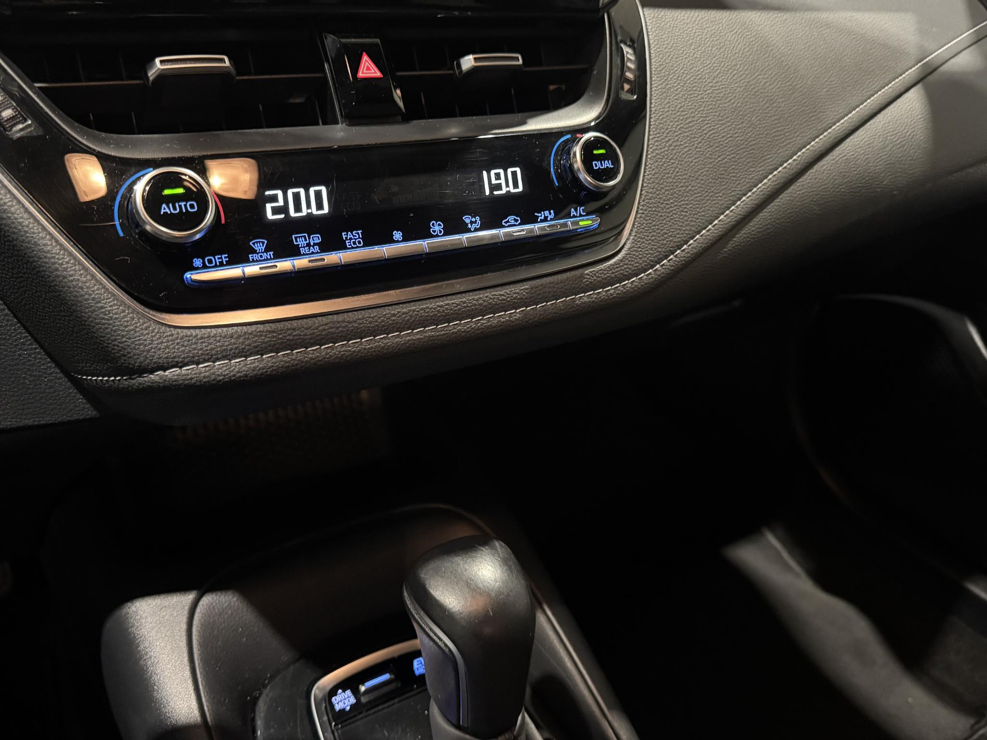 Toyota Corolla Touring Sports 1.8 Hybrid Business K723LT