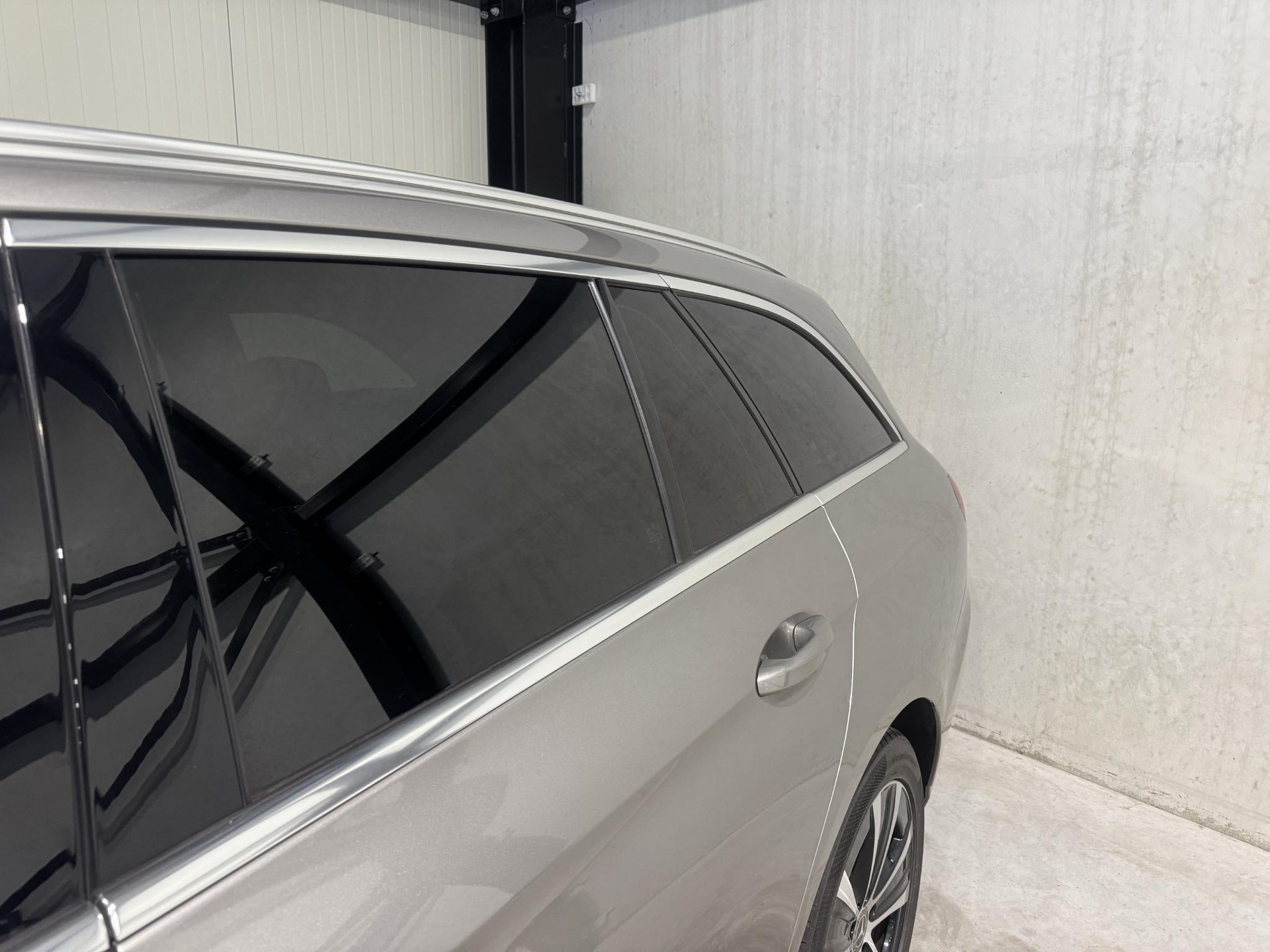 Mercedes-Benz E-Klasse Estate 300 e KGD10T