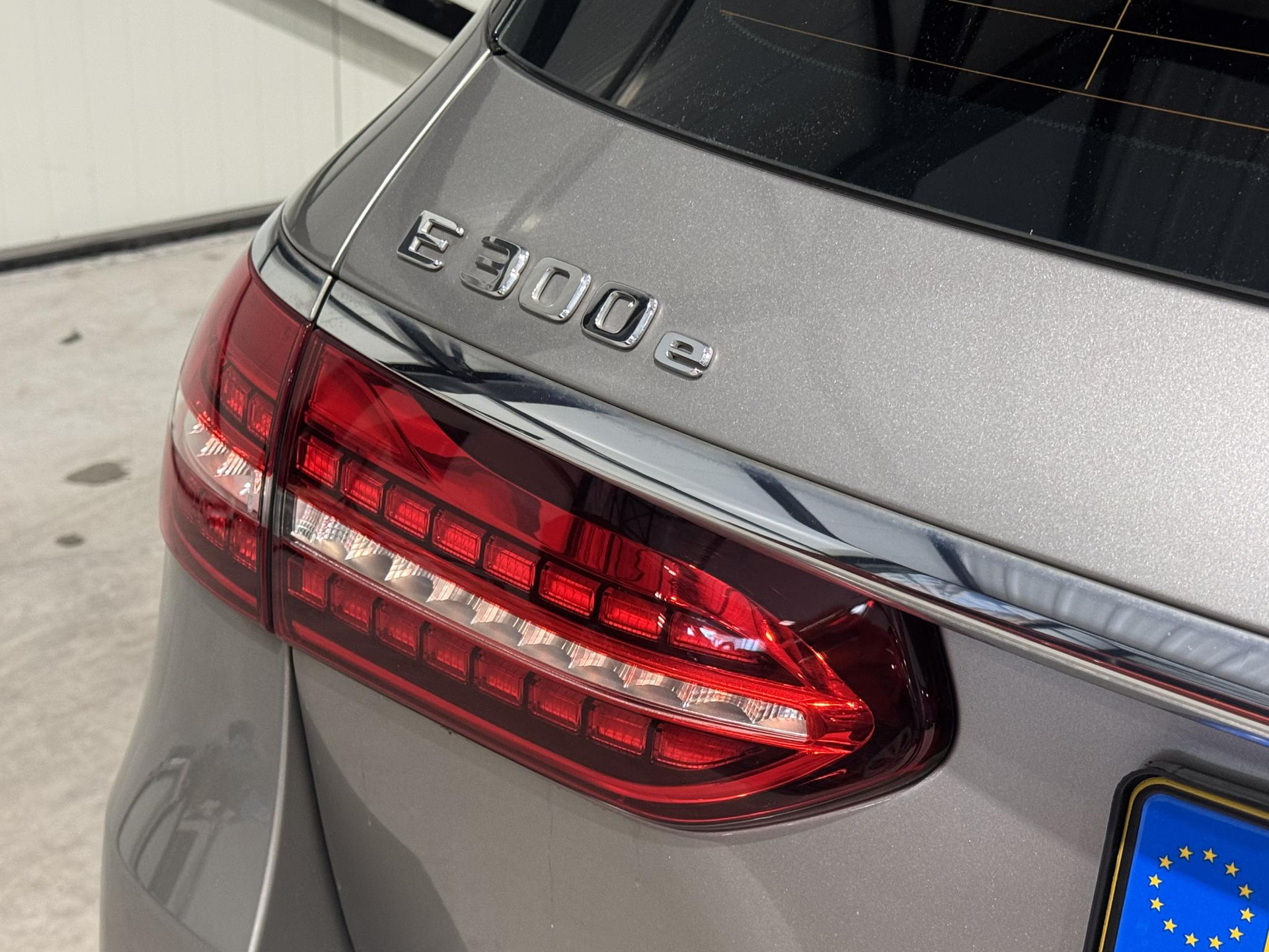 Mercedes-Benz E-Klasse Estate 300 e KGD10T