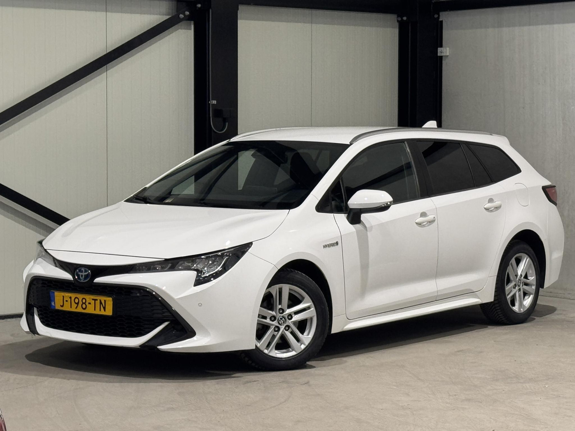 Toyota Corolla Touring Sports 1.8 Hybrid Active J198TN