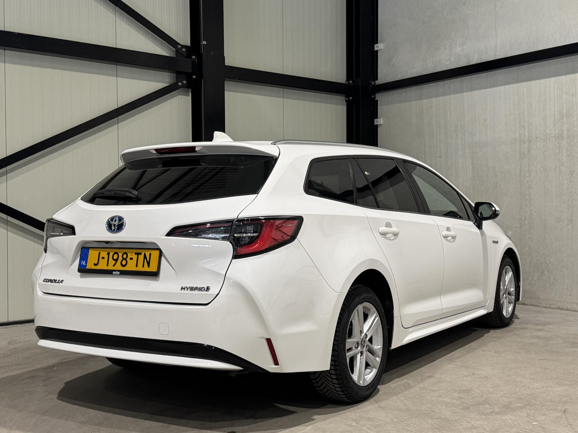 Toyota Corolla Touring Sports 1.8 Hybrid Active J198TN