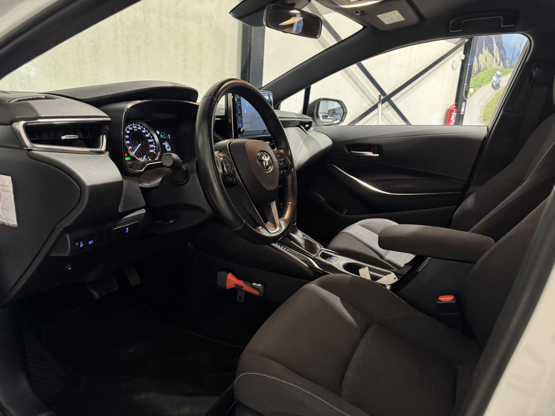 Toyota Corolla Touring Sports 1.8 Hybrid Active J198TN