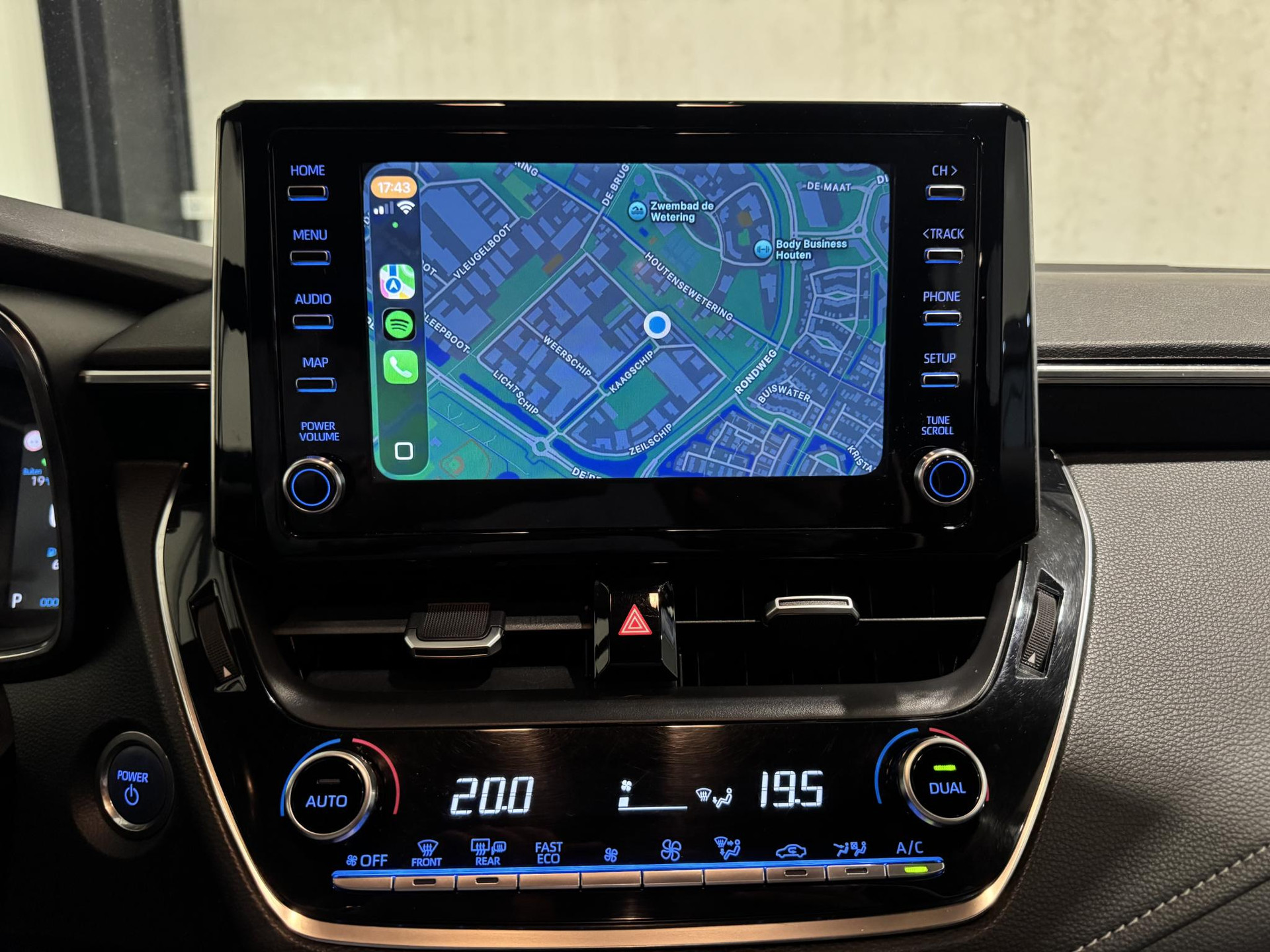 Toyota Corolla Touring Sports 1.8 Hybrid Active J198TN