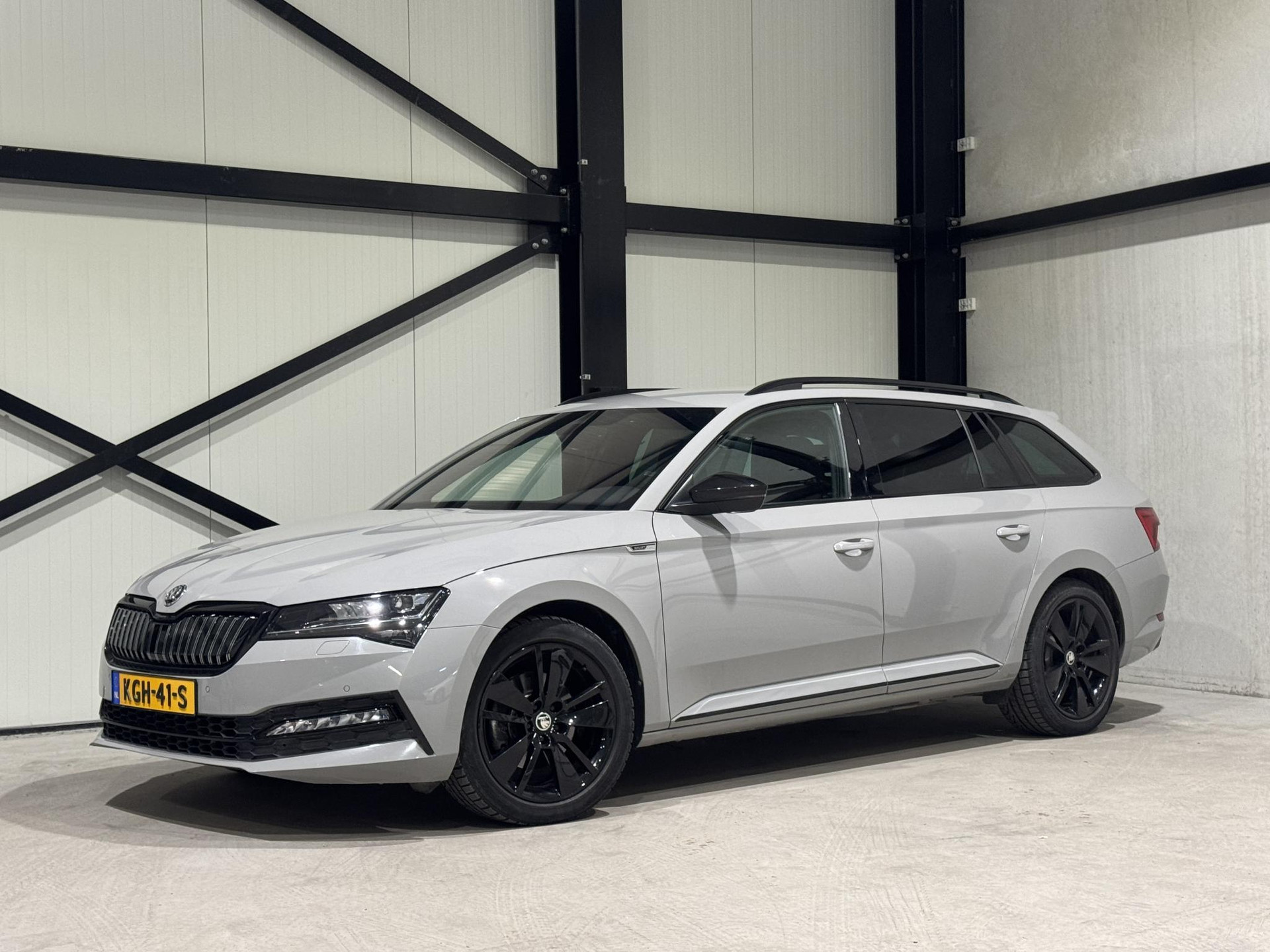 Škoda Superb Combi 1.4 TSI iV Sportline Business KGH41S