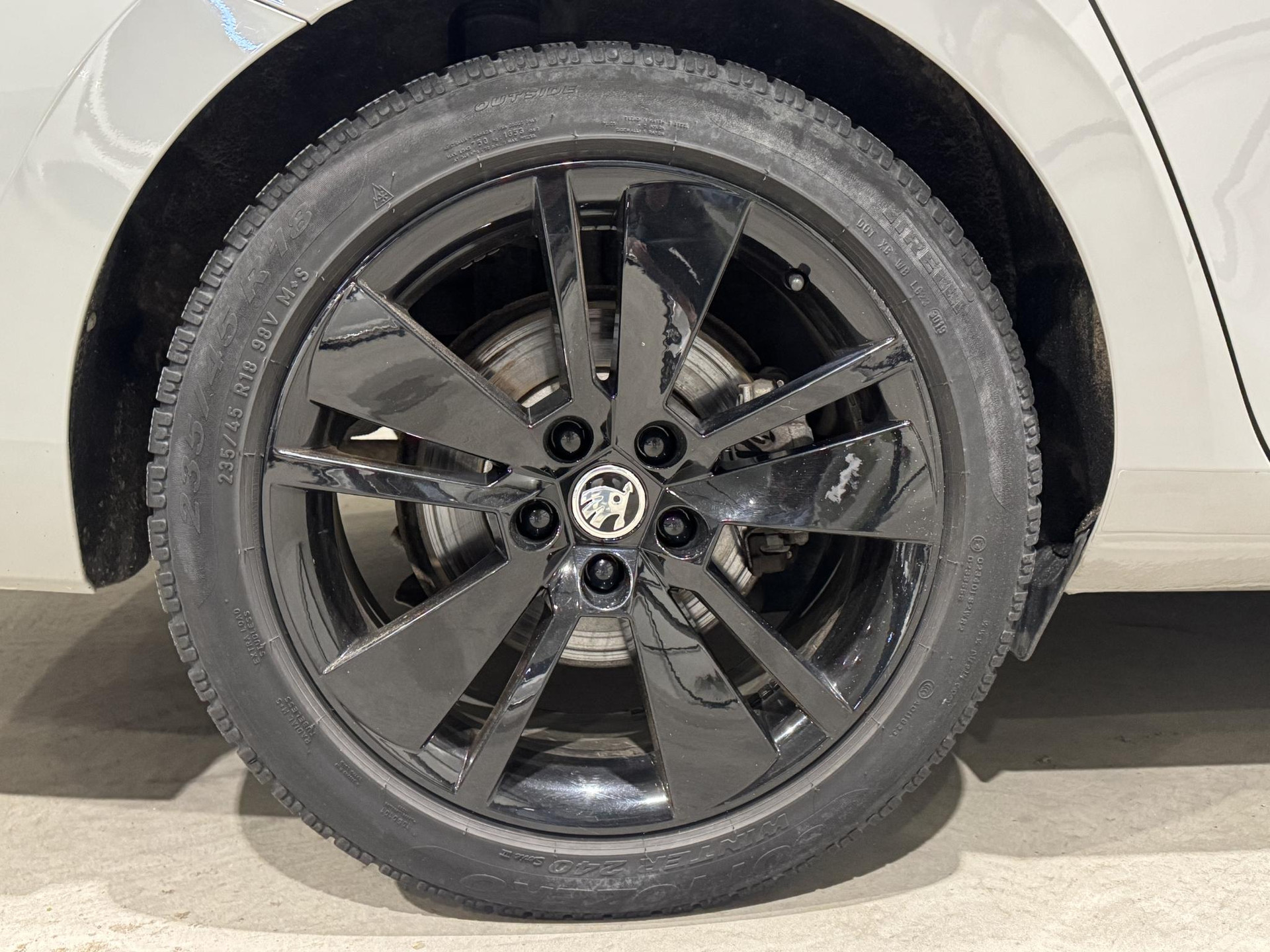 Škoda Superb Combi 1.4 TSI iV Sportline Business KGH41S