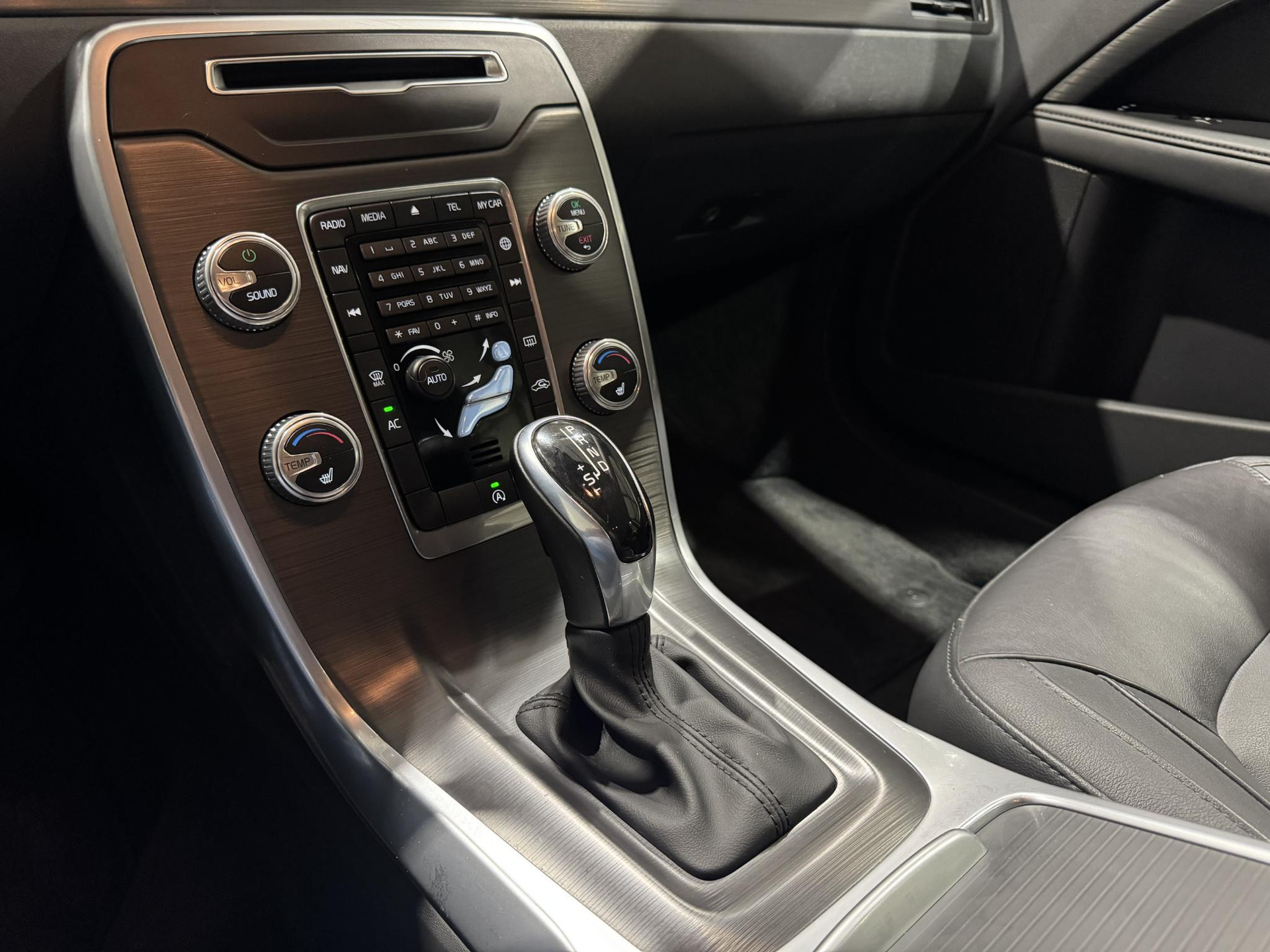 Volvo V70 2.0 T4 Polar JT404J