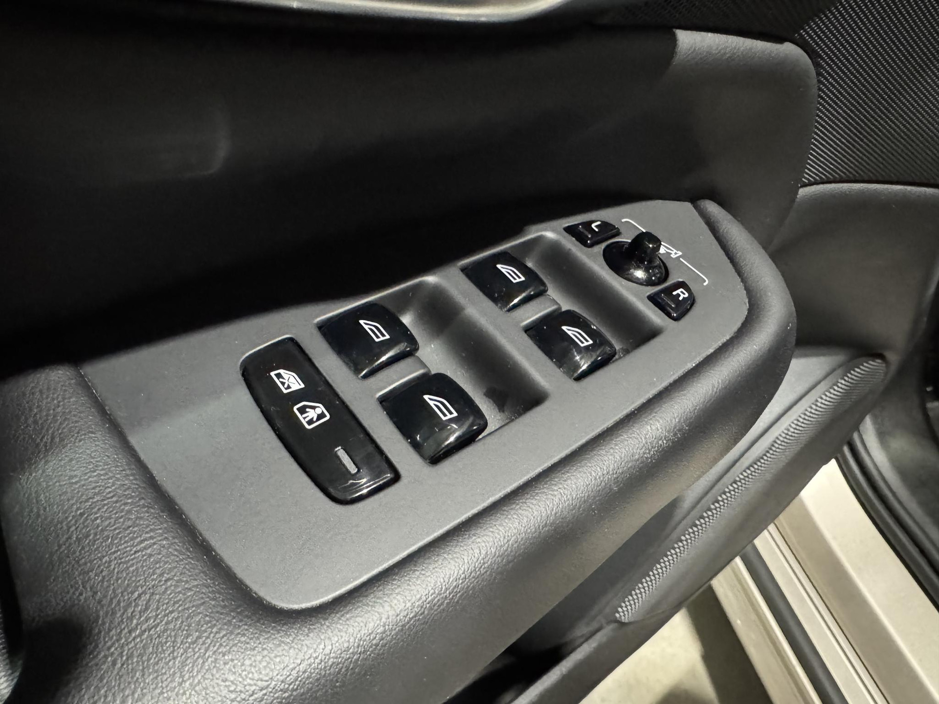 Volvo XC90 2.0 T8 Recharge AWD CORE KHS85N