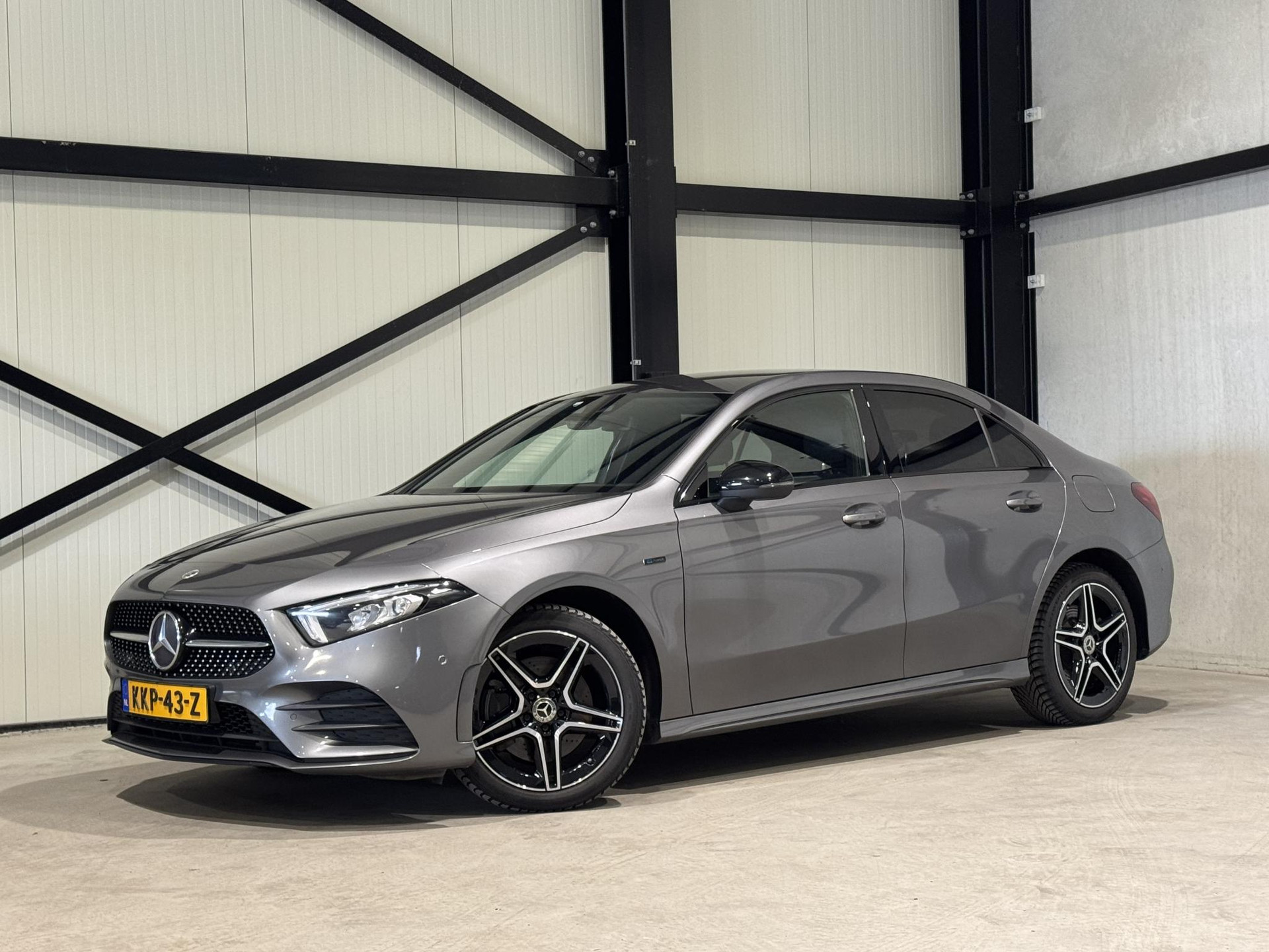 Mercedes-Benz A-Klasse 250 e AMG KKP43Z