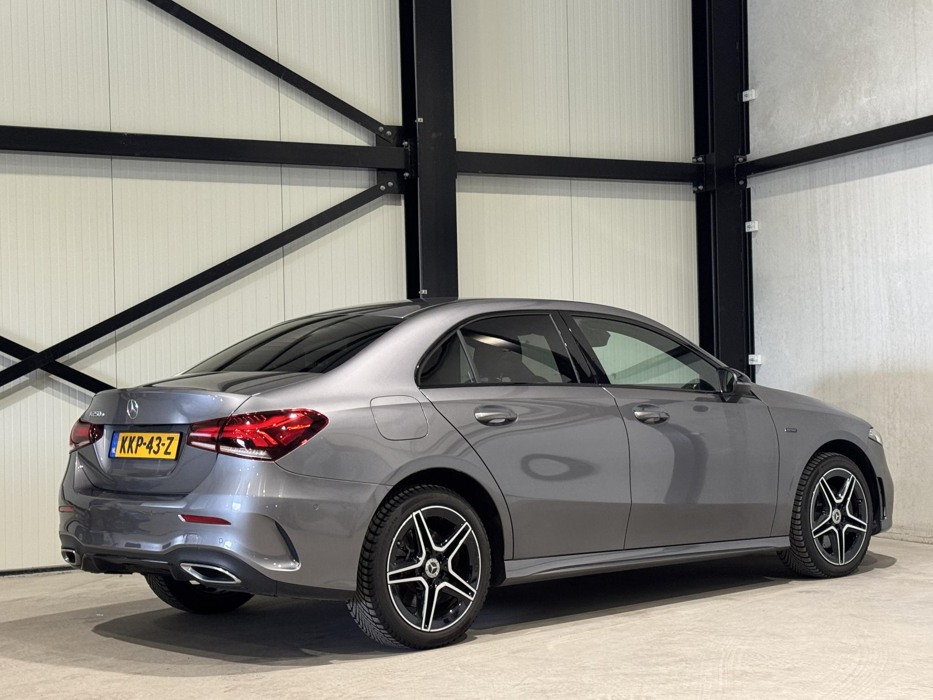 Mercedes-Benz A-Klasse 250 e AMG KKP43Z