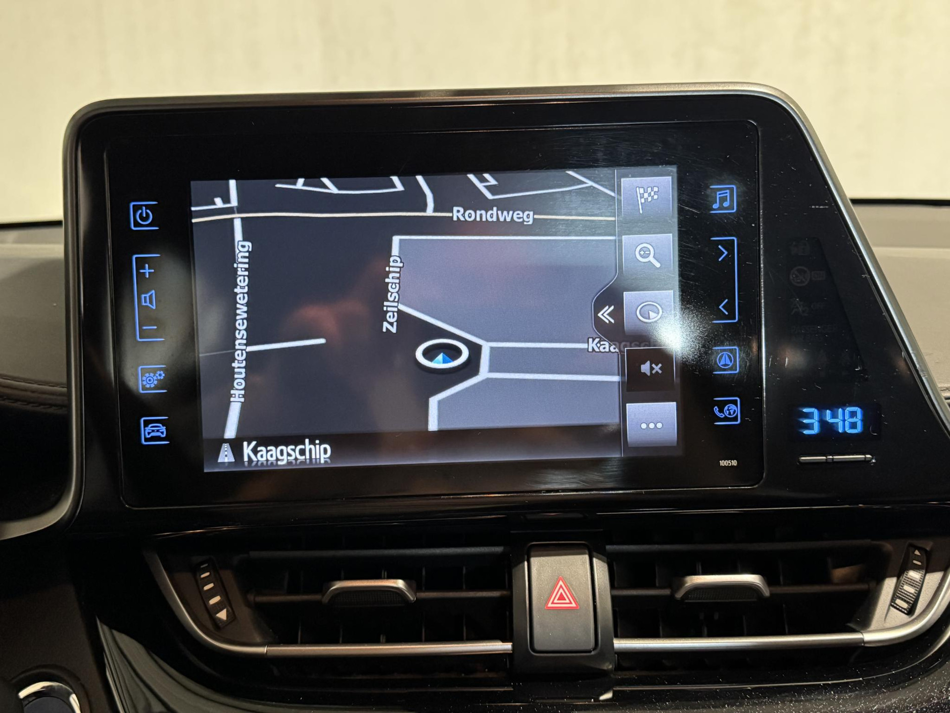 Toyota C-HR 1.8 Hybrid Active XZ456D