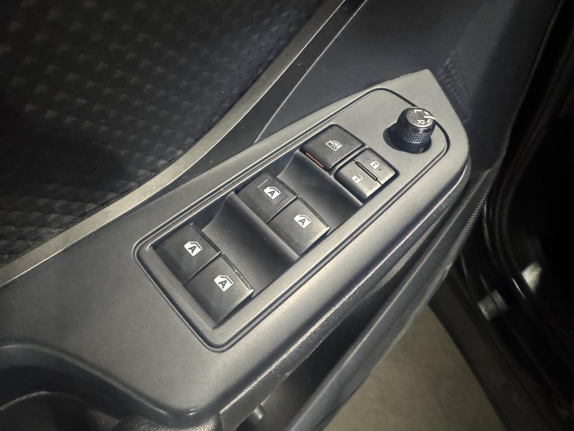 Toyota C-HR 1.8 Hybrid Active XZ456D