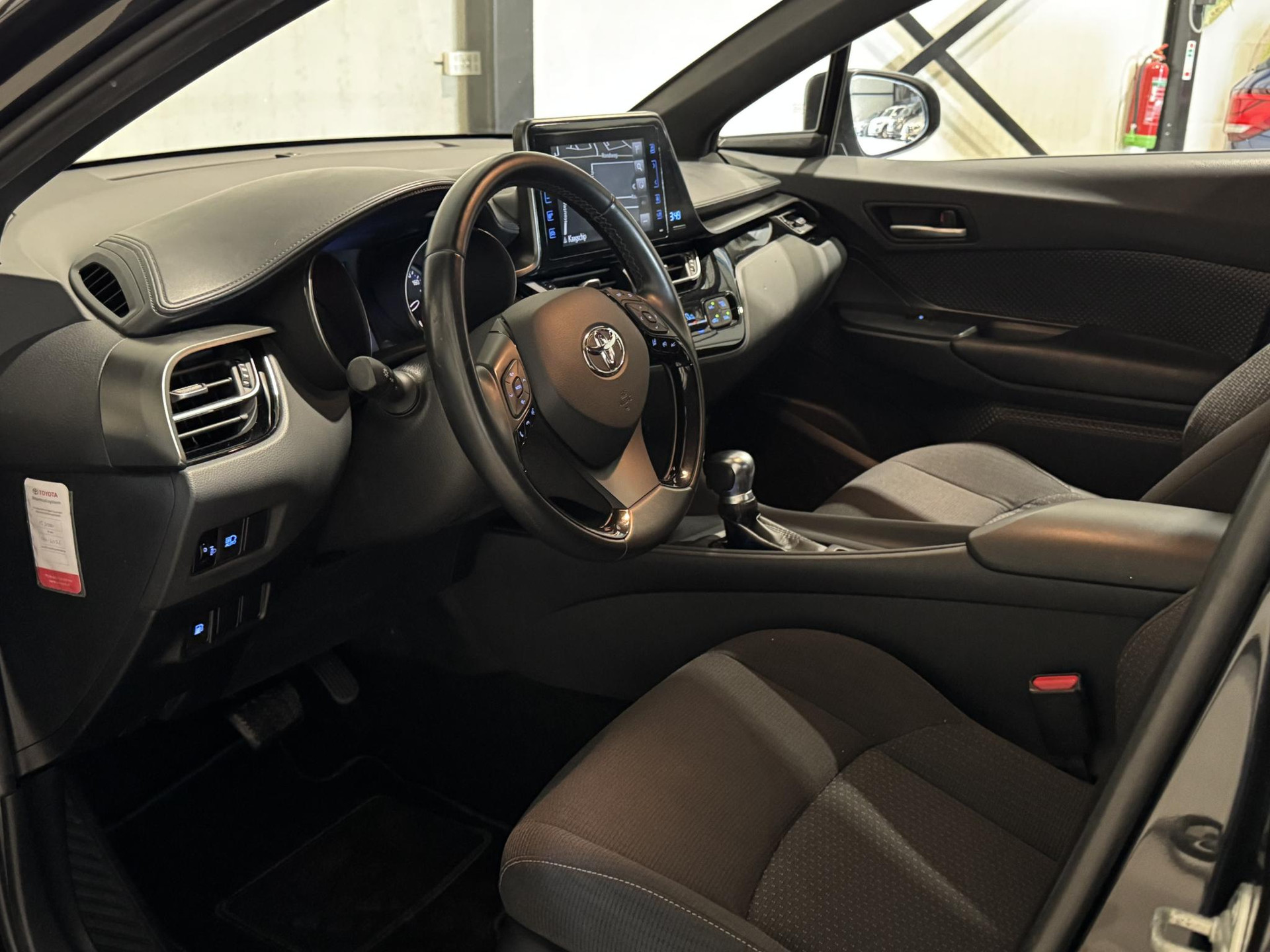 Toyota C-HR 1.8 Hybrid Active XZ456D