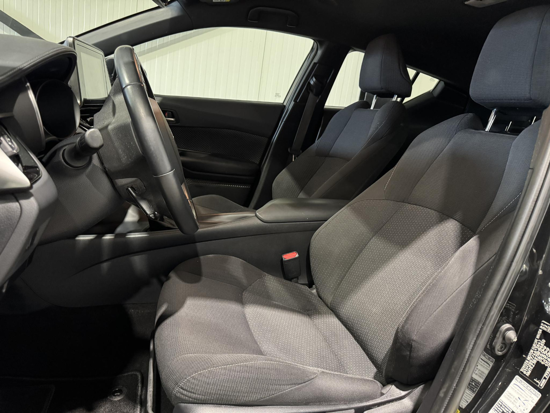 Toyota C-HR 1.8 Hybrid Active XZ456D