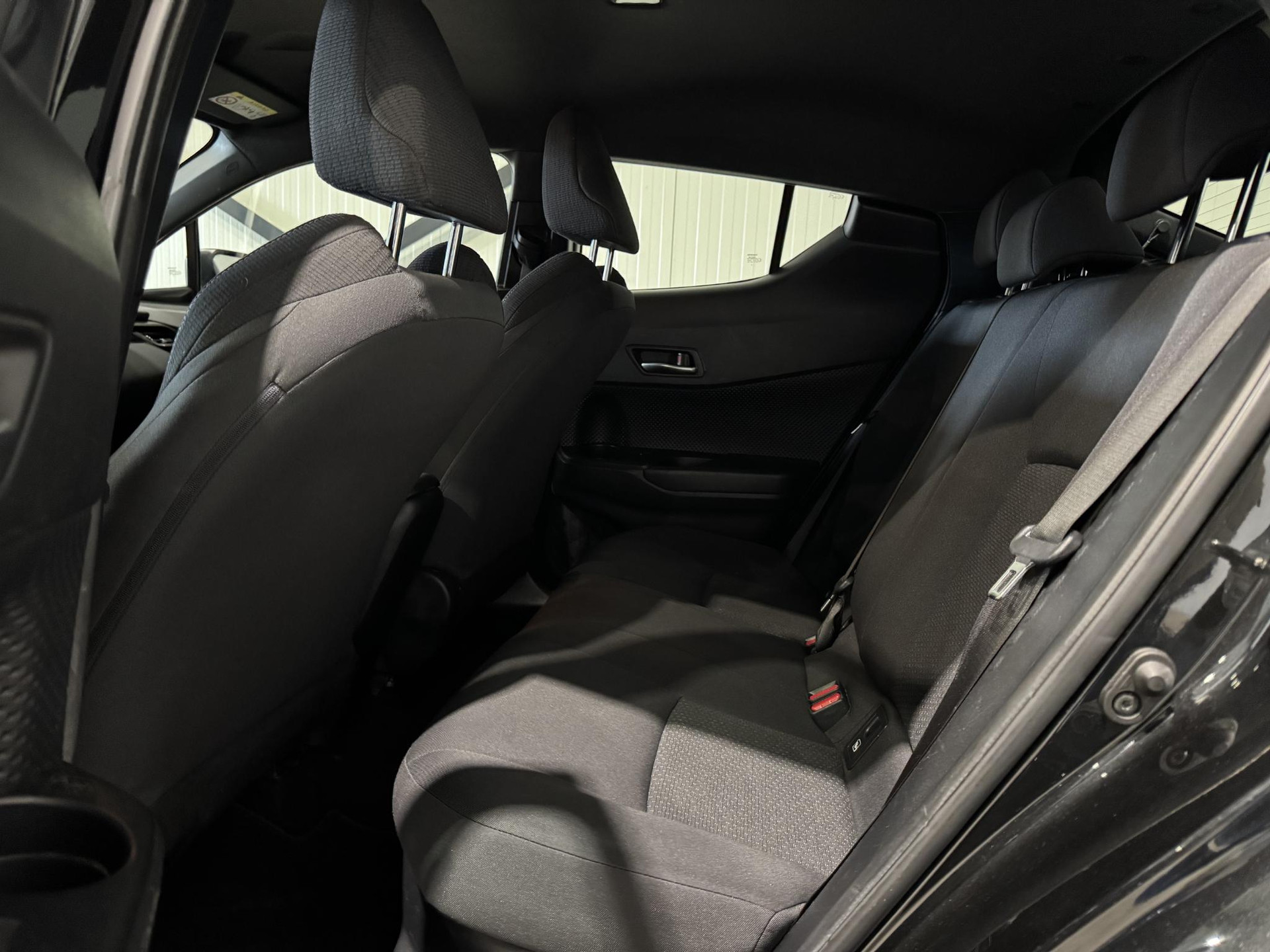 Toyota C-HR 1.8 Hybrid Active XZ456D