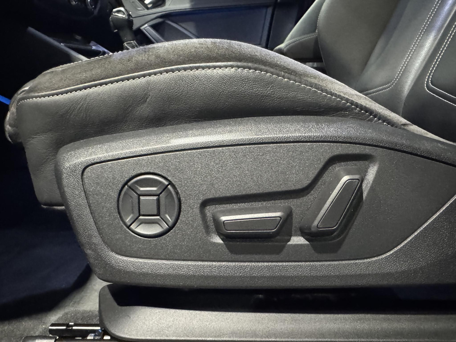 Audi Q3 45 TFSI e S-Line KLK73G