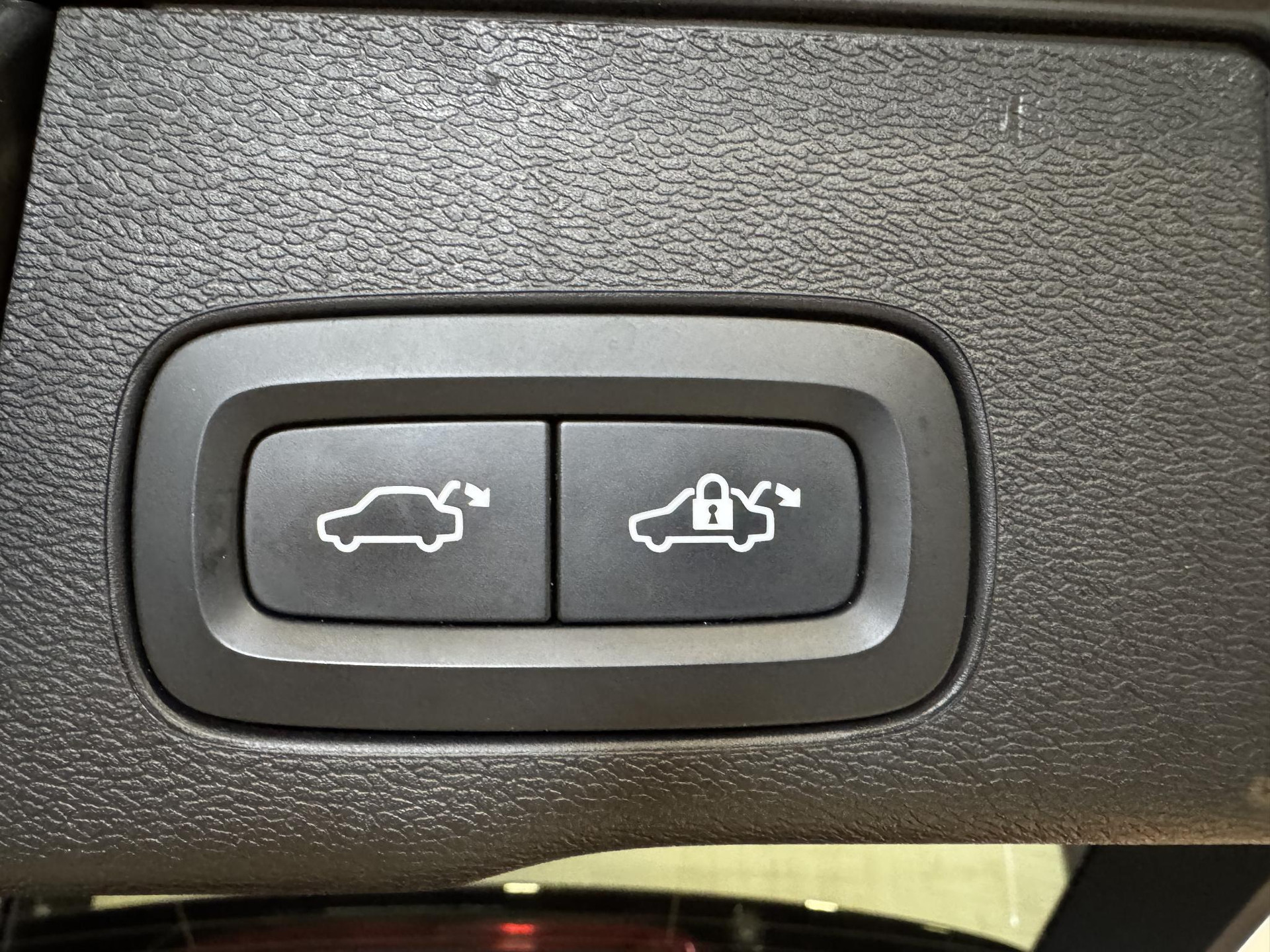 Volvo XC60 2.0 Recharge T6 AWD Business KLG41B