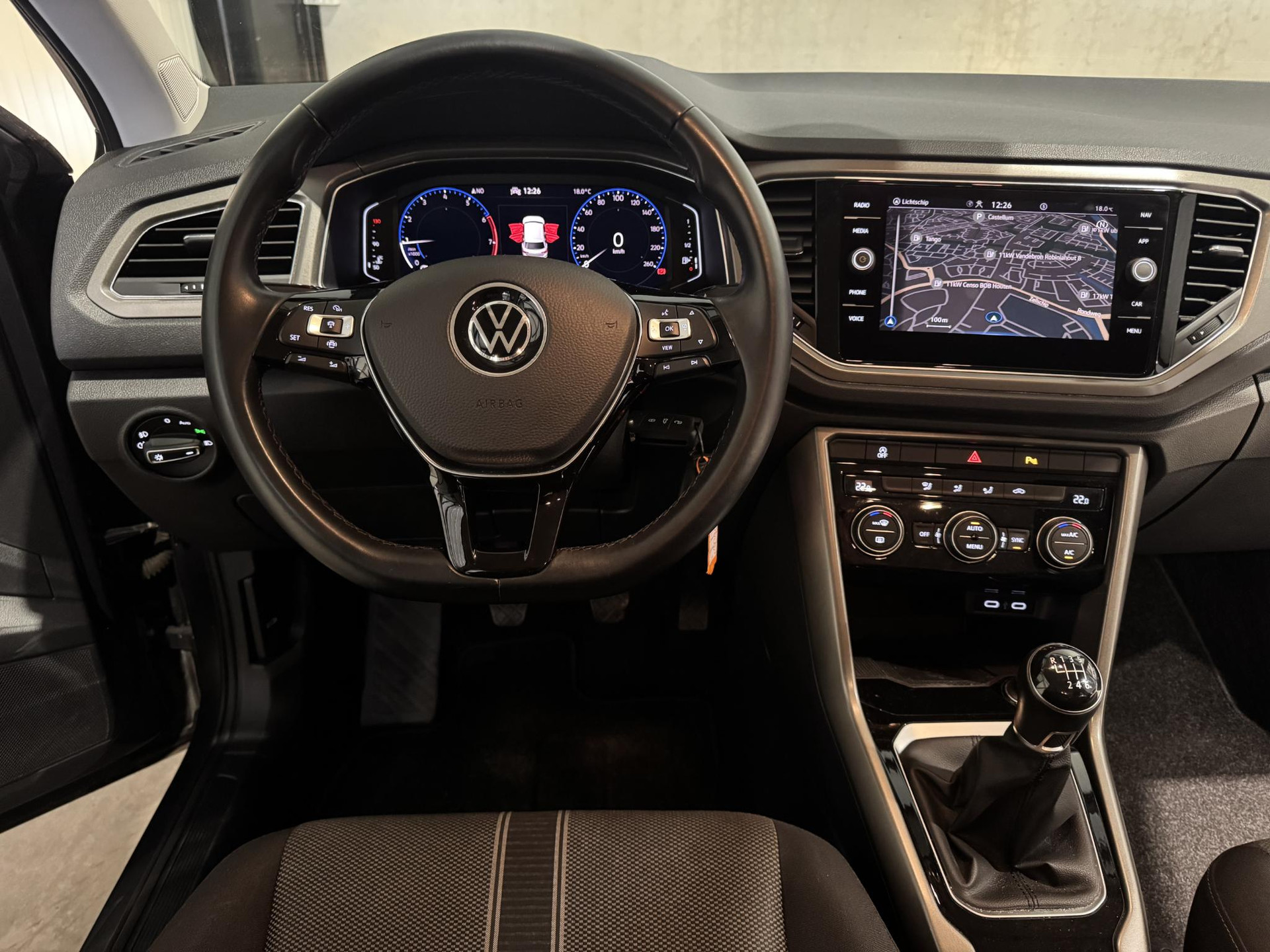 Volkswagen T-Roc 1.0 TSI Style Business J650TV