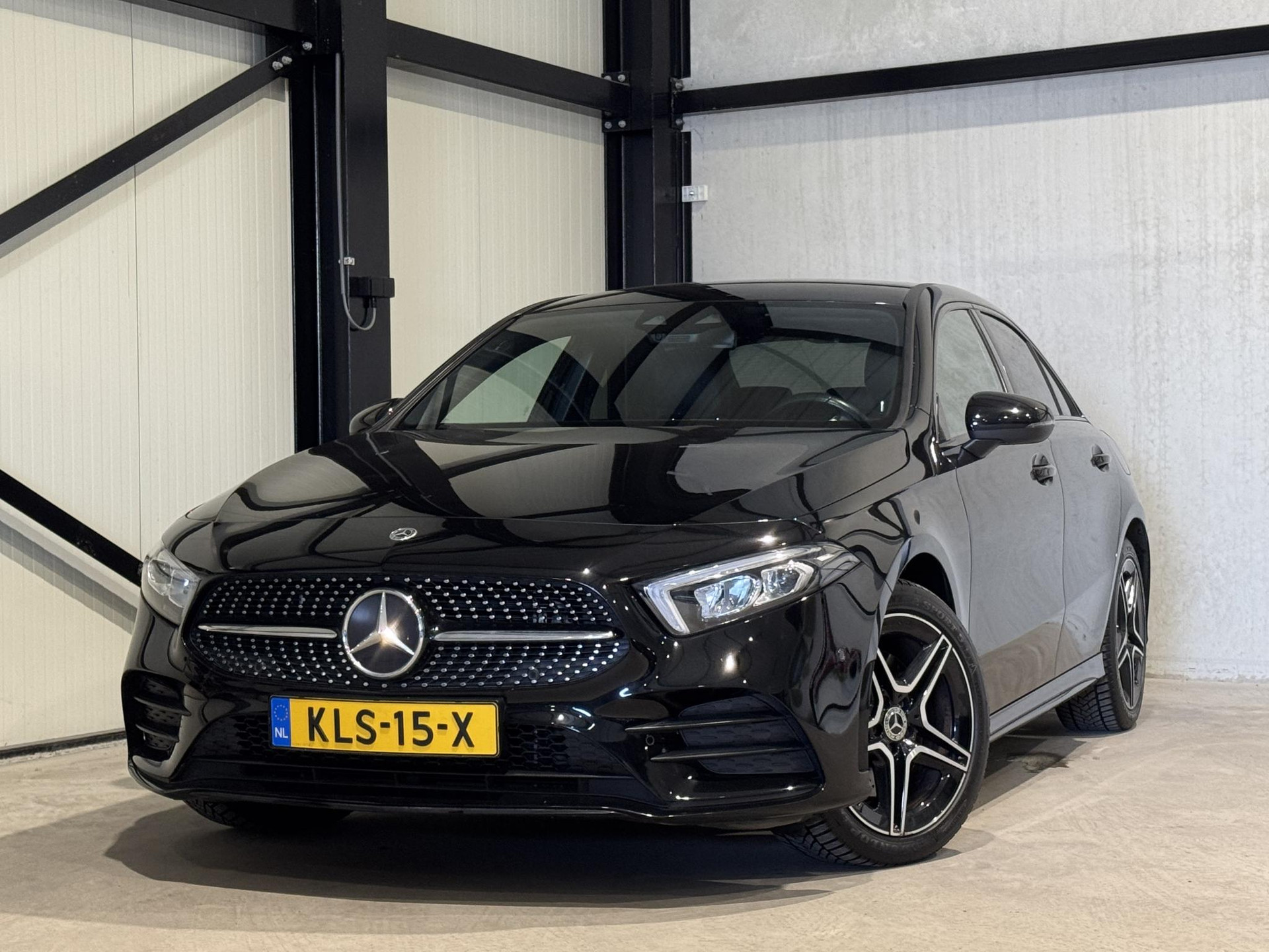 Mercedes-Benz A-Klasse 250 e AMG KLS15X