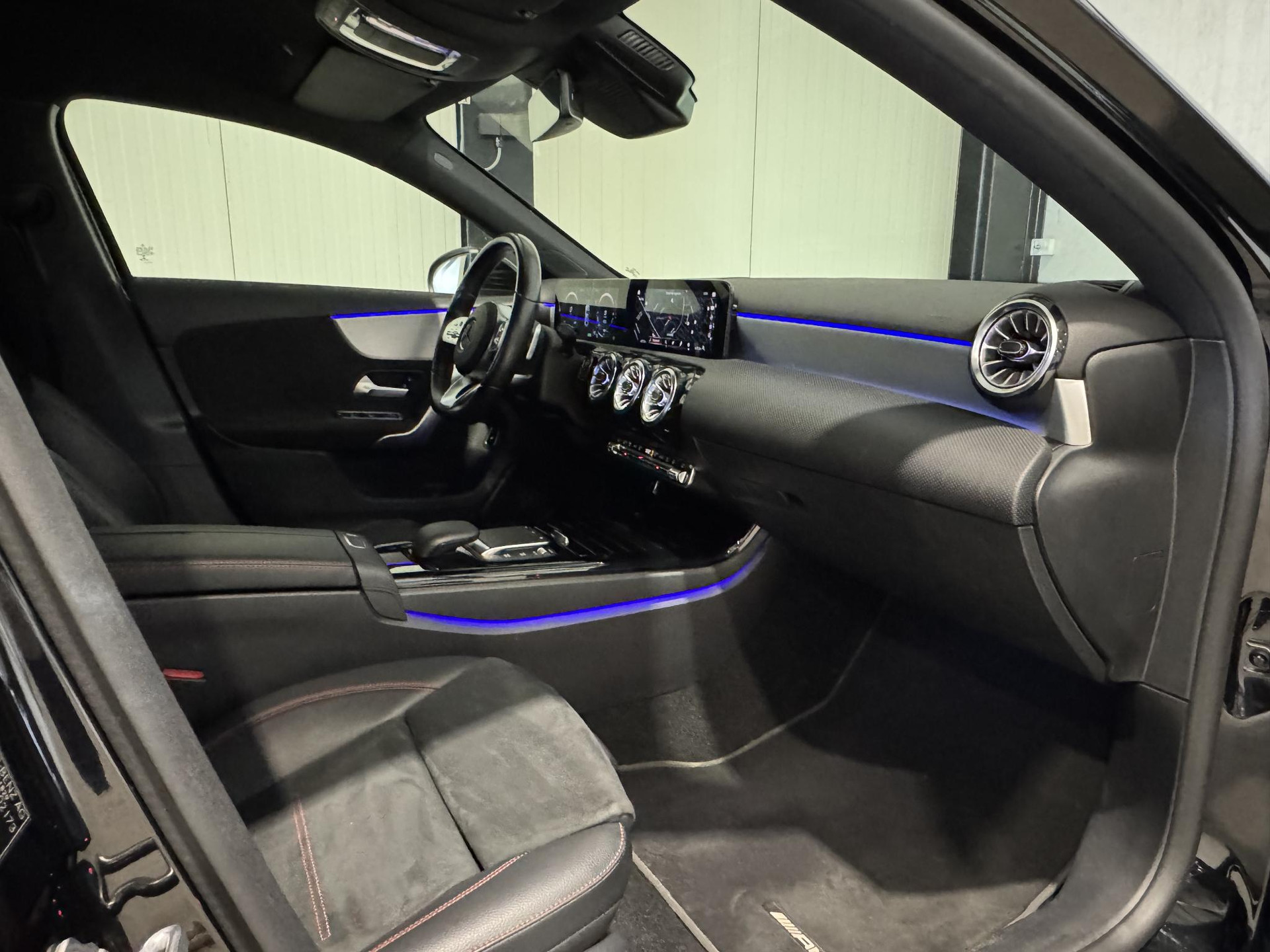 Mercedes-Benz A-Klasse 250 e AMG KLS15X