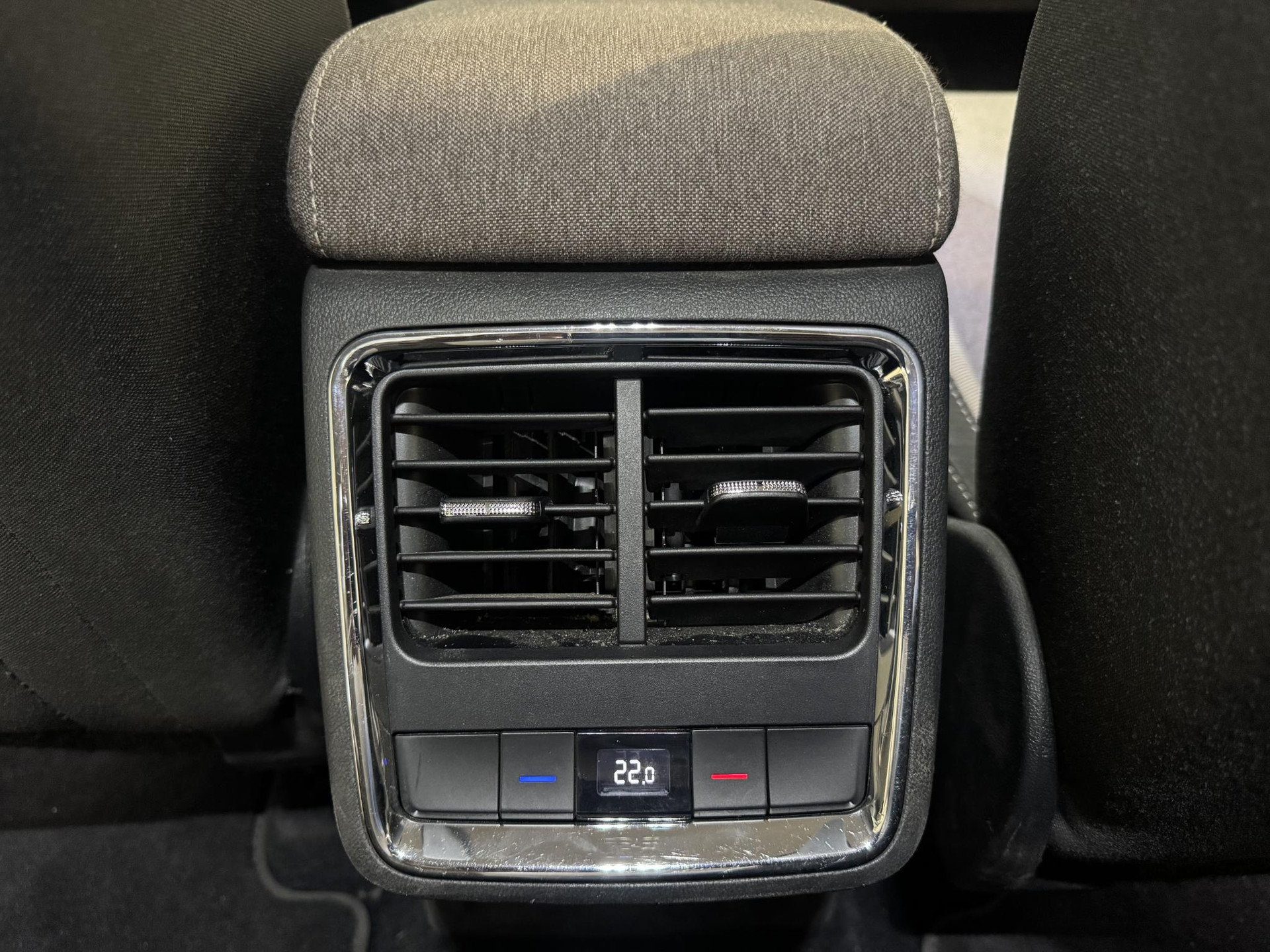 Škoda Enyaq iV 60 First Edition L018NT