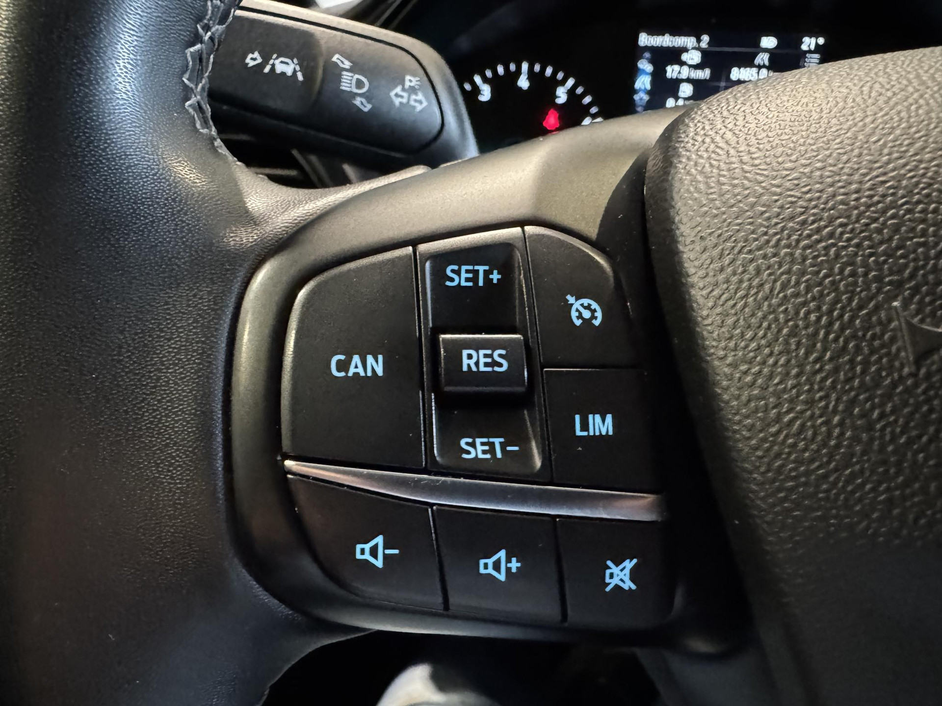 Ford Fiesta 1.0 EcoBoost Hybrid Titanium S499VB