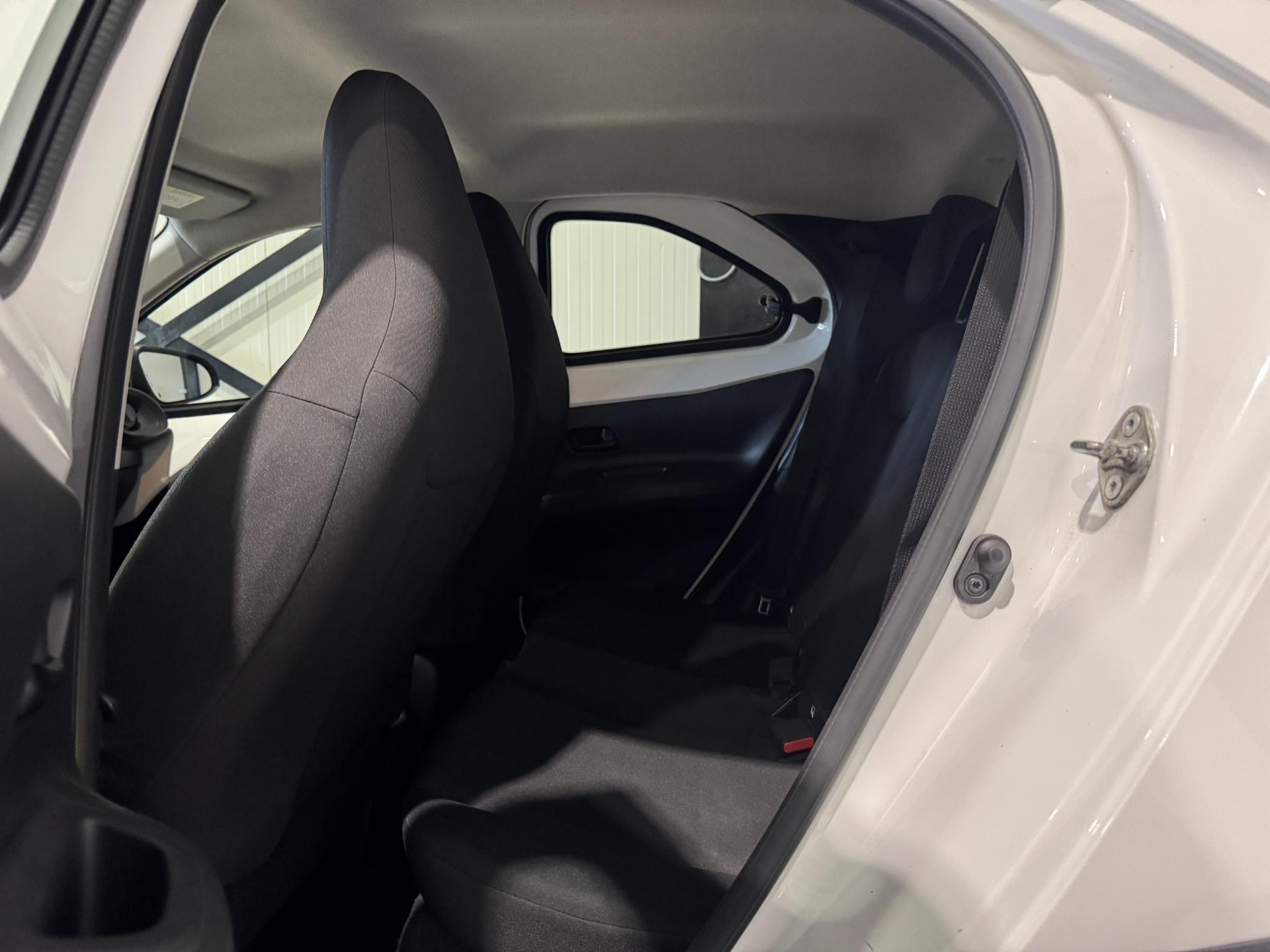 Toyota Aygo X 1.0 VVT-i MT T565GL