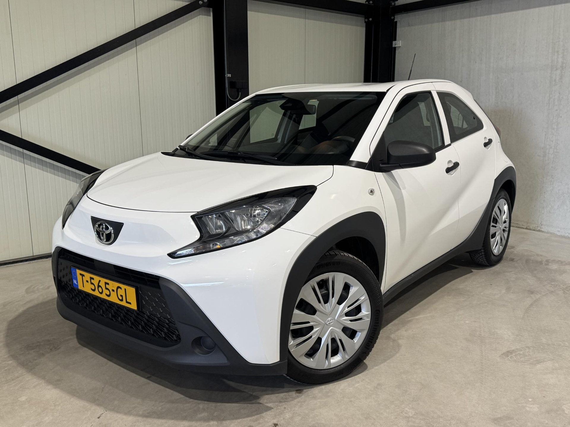 Toyota Aygo X 1.0 VVT-i MT T565GL
