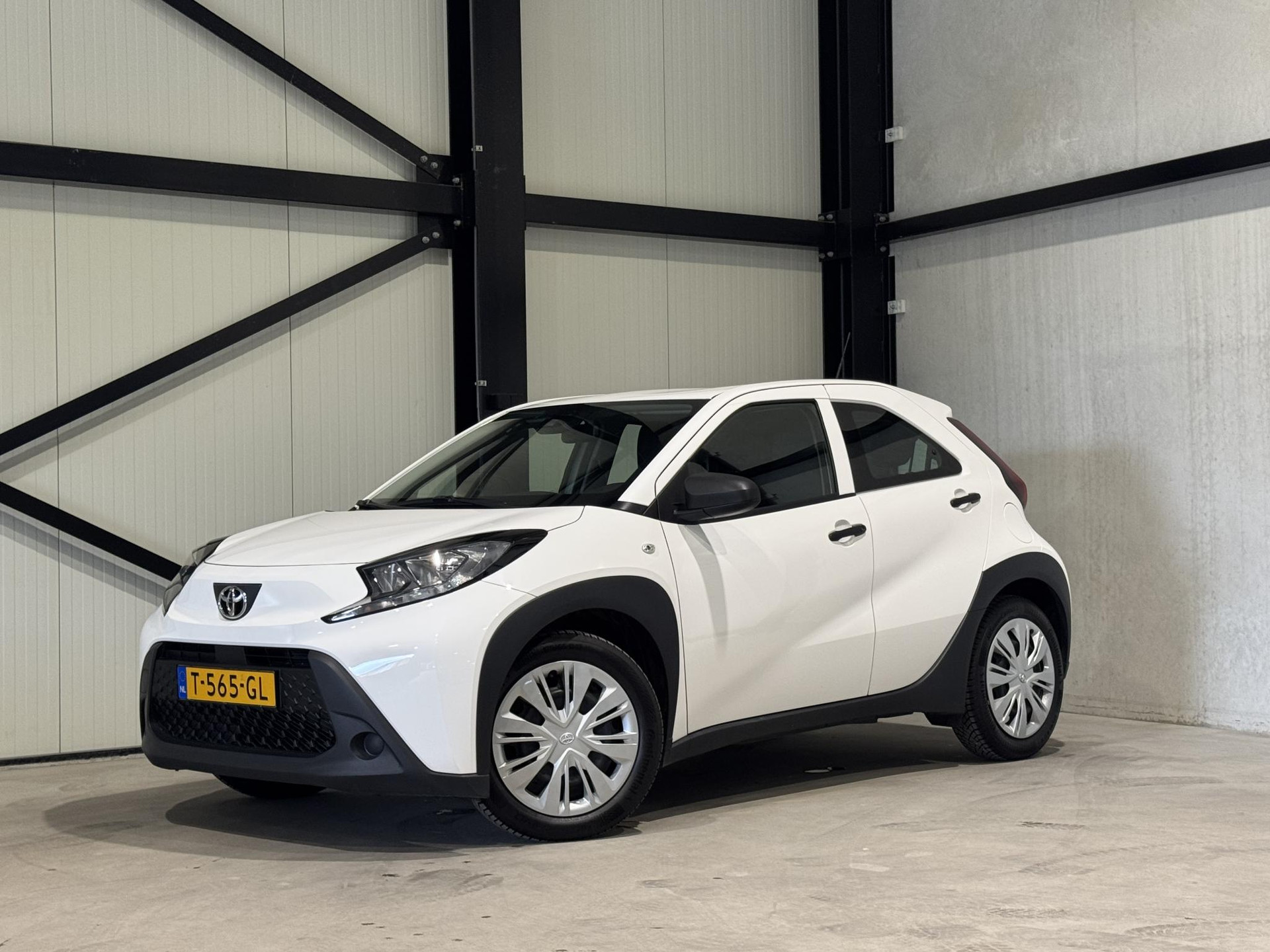 Toyota Aygo X 1.0 VVT-i MT T565GL