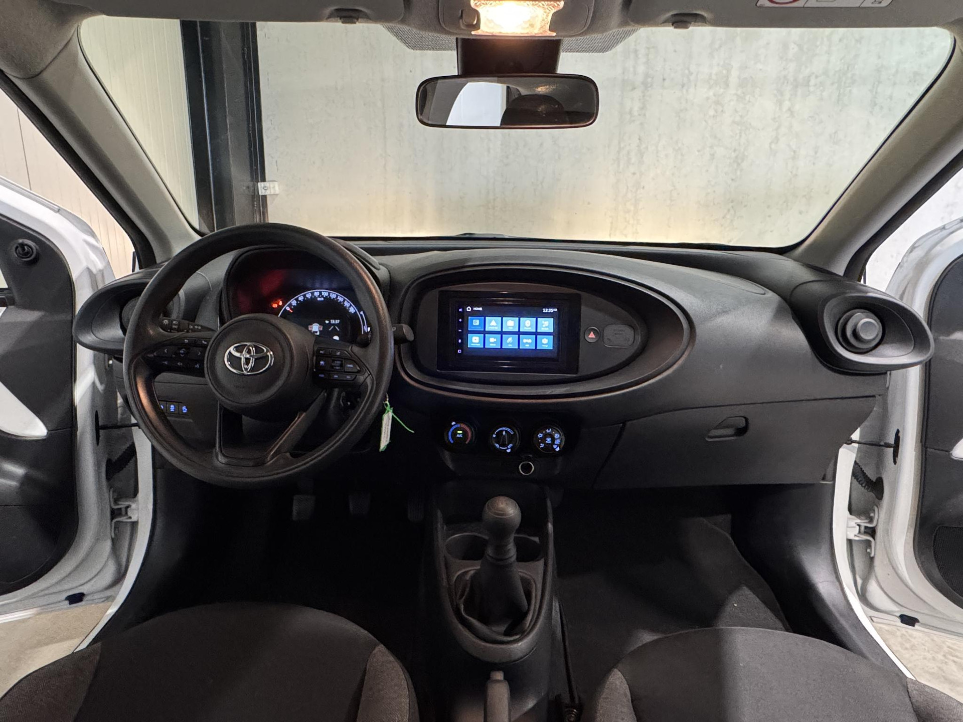Toyota Aygo X 1.0 VVT-i MT T565GL