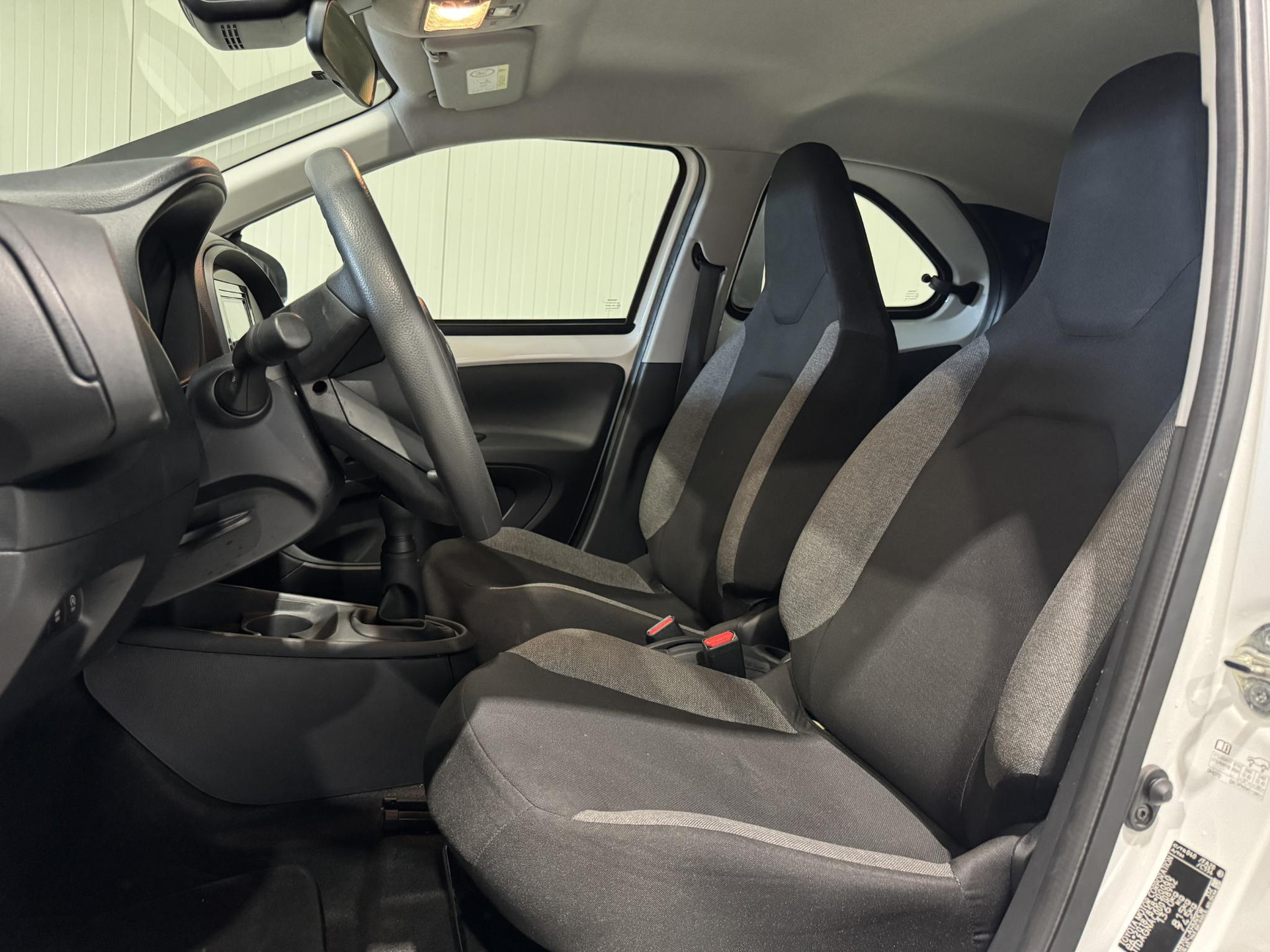 Toyota Aygo X 1.0 VVT-i MT T565GL