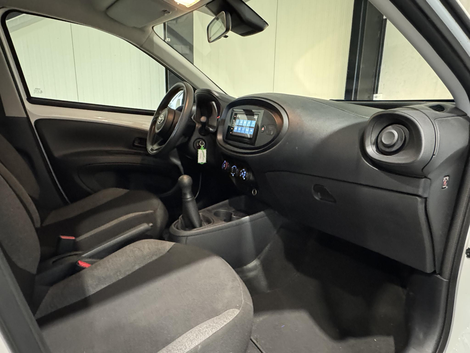 Toyota Aygo X 1.0 VVT-i MT T565GL