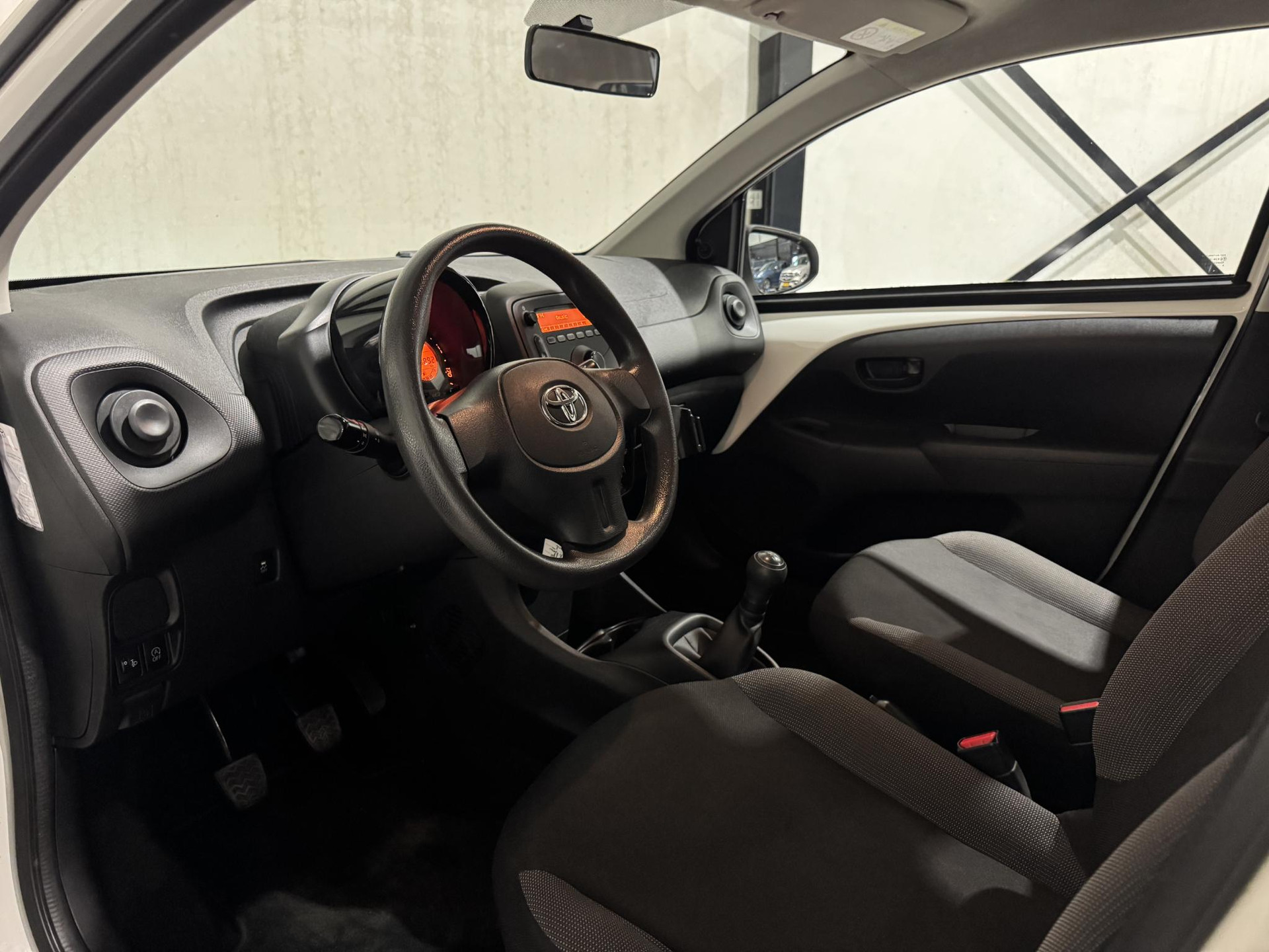 Toyota Aygo 1.0 VVT-i x-now NH830Z