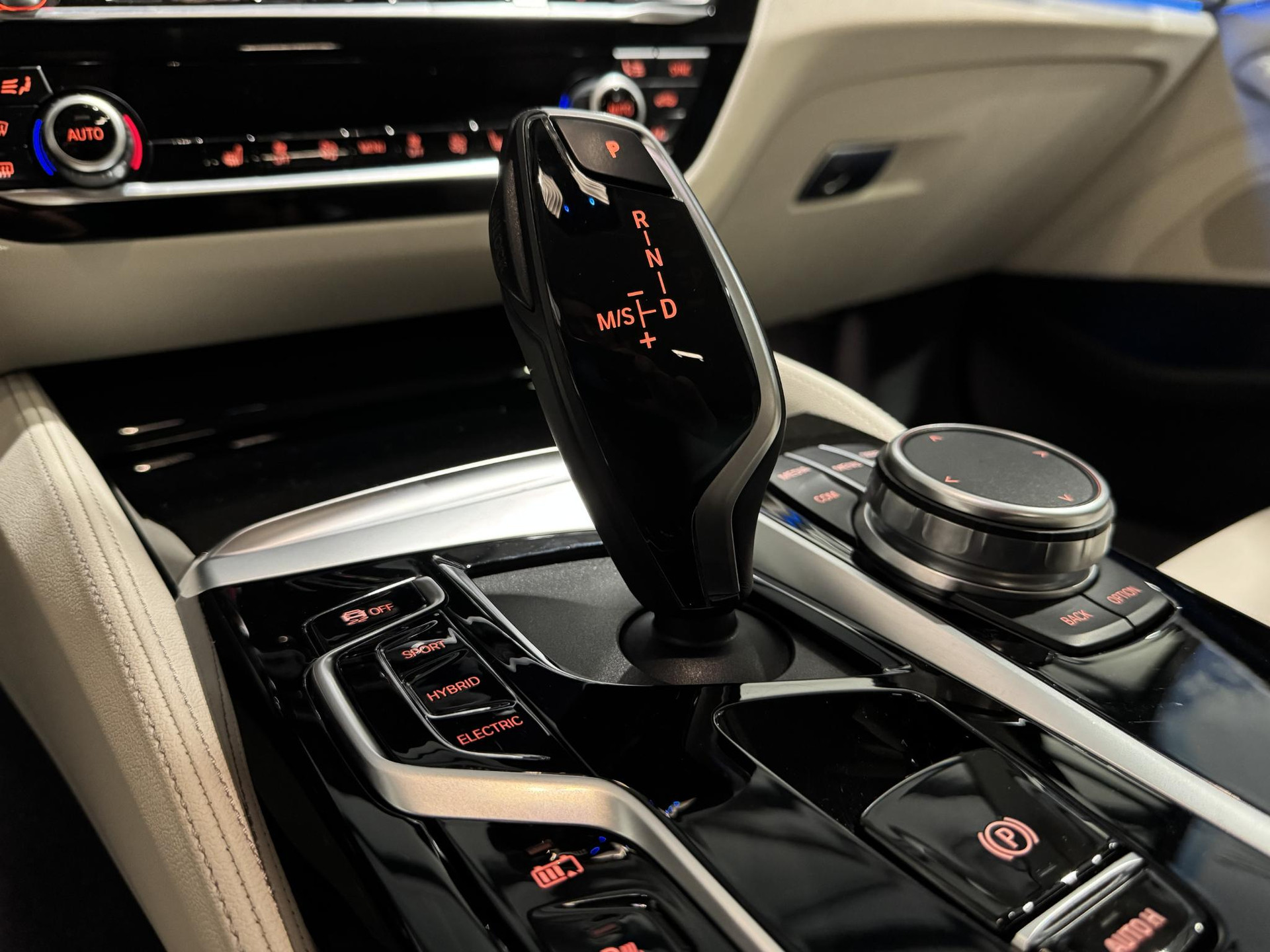 BMW 5 Serie Touring 530e Luxury KXG62H