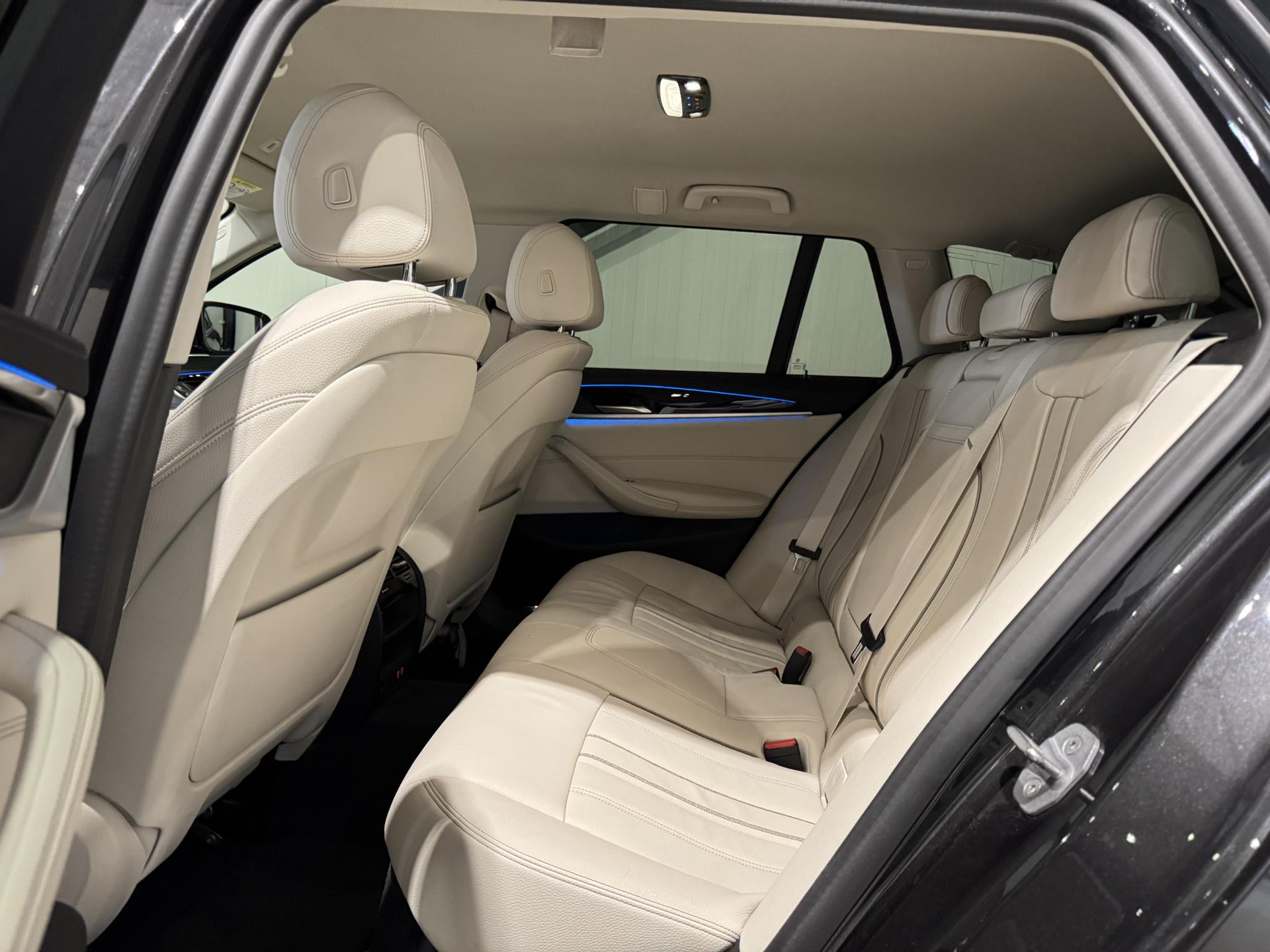 BMW 5 Serie Touring 530e Luxury KXG62H