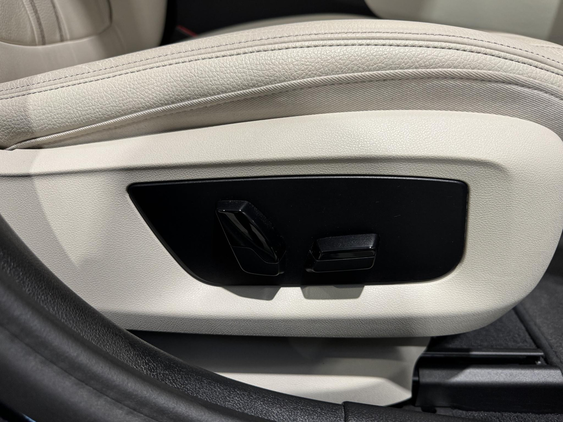 BMW 5 Serie Touring 530e Luxury KXG62H