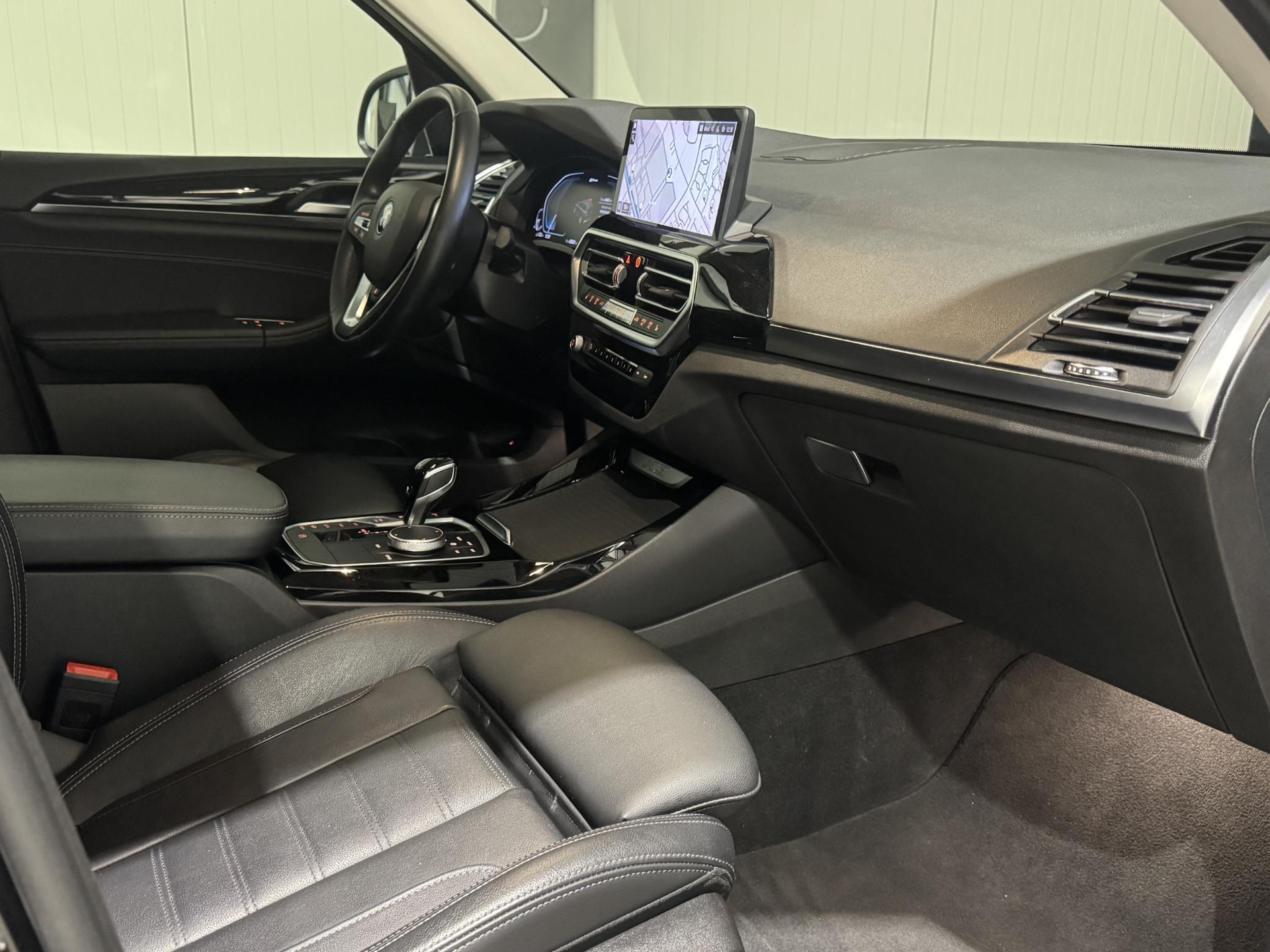 BMW X3 xDrive30e Business NBD30G